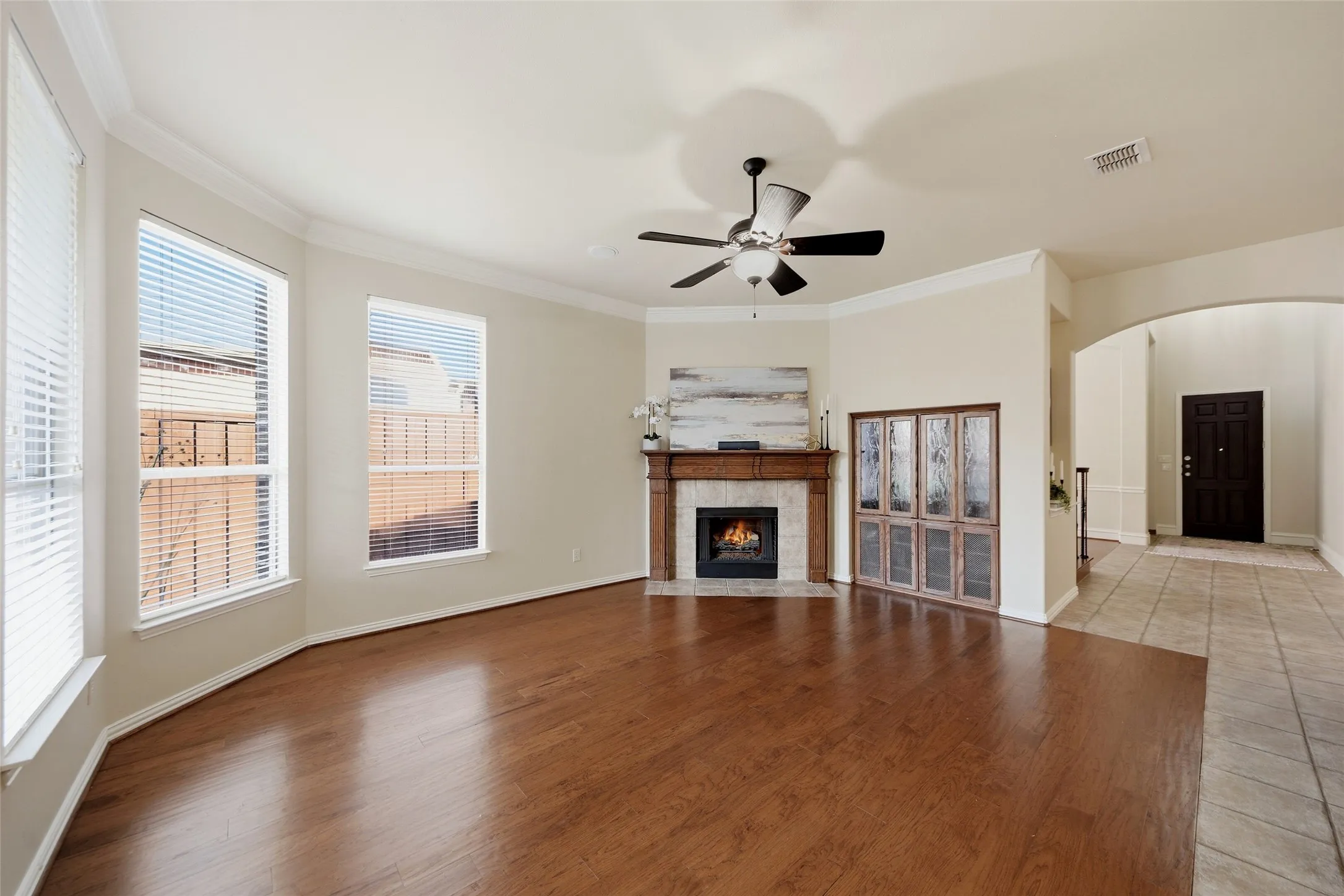 Single Family Residence For Sale in Collin County , 919 Panther Lane, Allen, Texas 75013, 4 Bedroom, 3 Bathroom, 3 Garage spaces, 3,221 Sqft, built in 2007, mls#21387838, Real Estate Agent in Allen, Homes For Sale in Collin county, Homes For Sale in Allen, Realtor in Allen Texas, Real Estate Brokerage Independent Realty Texas, Luminita Cordes Realtor