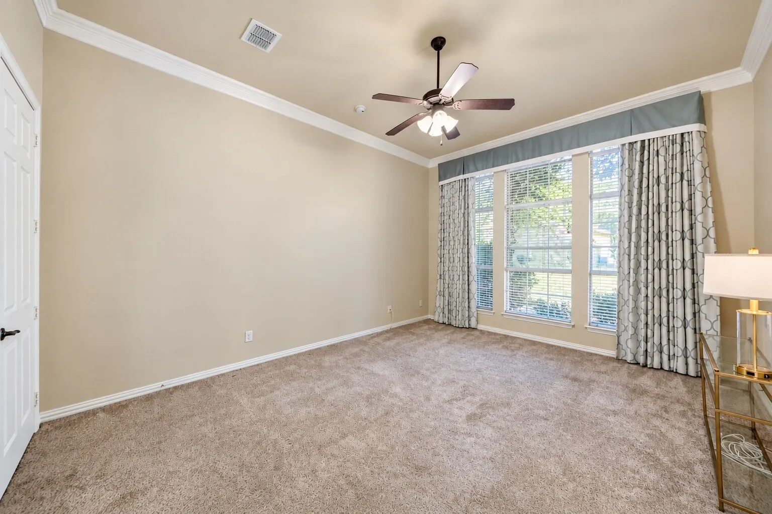 blinds virtually added