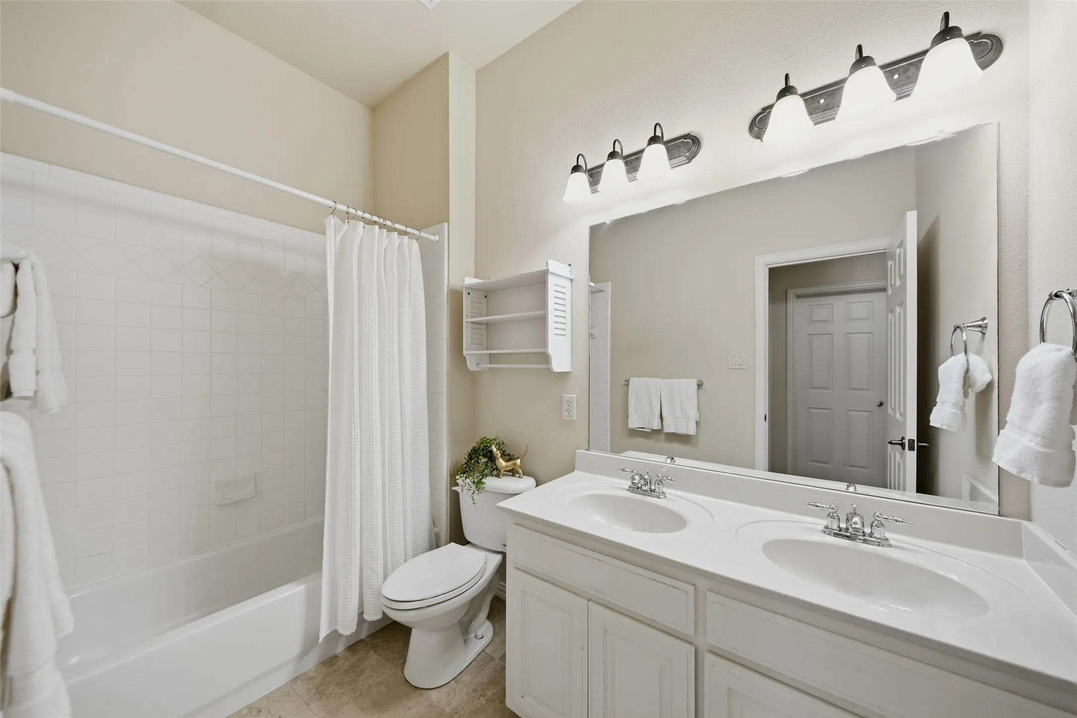 Single Family Residence For Sale in Collin County , 919 Panther Lane, Allen, Texas 75013, 4 Bedroom, 3 Bathroom, 3 Garage spaces, 3,221 Sqft, built in 2007, mls#21387838, Real Estate Agent in Allen, Homes For Sale in Collin county, Homes For Sale in Allen, Realtor in Allen Texas, Real Estate Brokerage Independent Realty Texas, Luminita Cordes Realtor