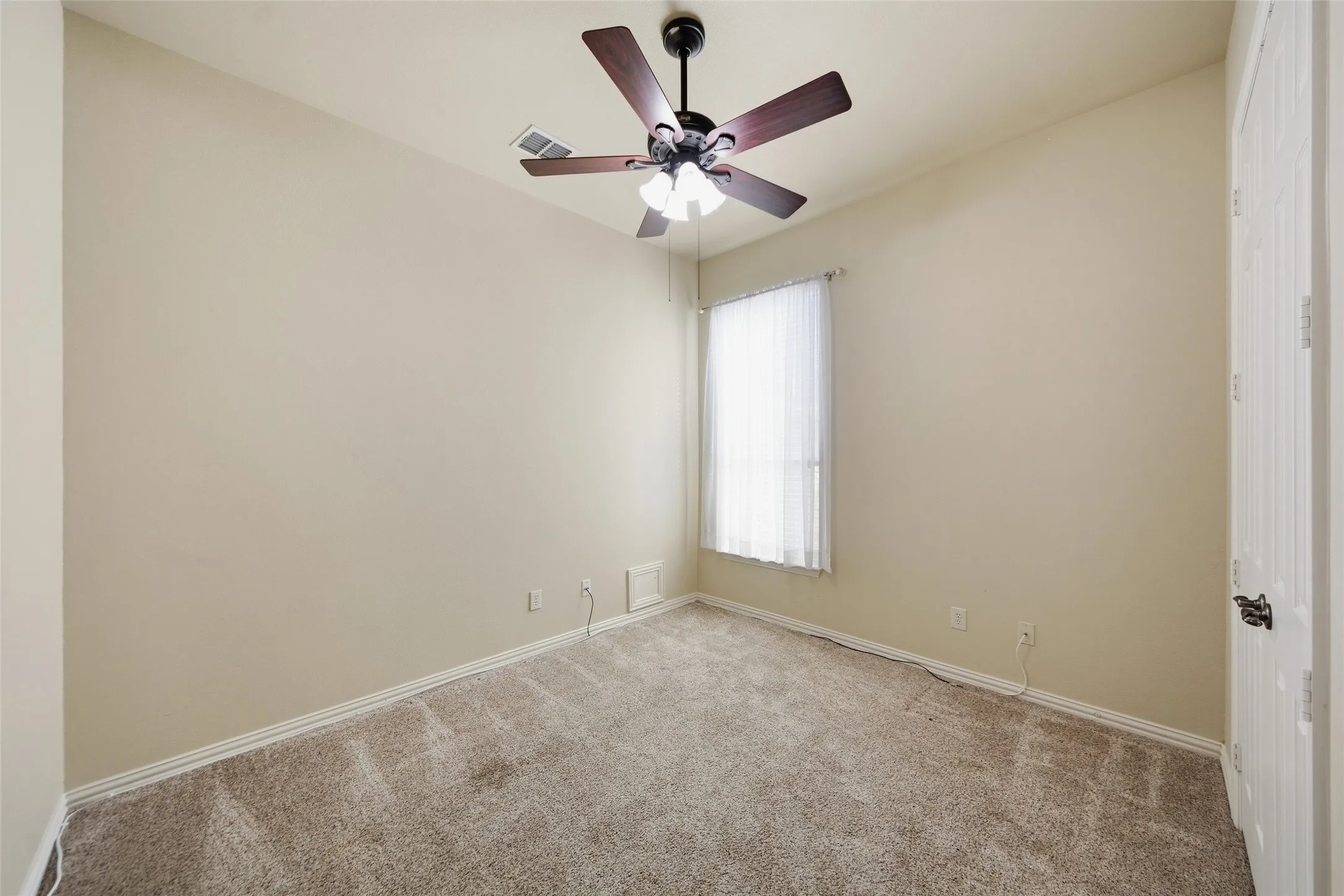Single Family Residence For Sale in Collin County , 919 Panther Lane, Allen, Texas 75013, 4 Bedroom, 3 Bathroom, 3 Garage spaces, 3,221 Sqft, built in 2007, mls#21387838, Real Estate Agent in Allen, Homes For Sale in Collin county, Homes For Sale in Allen, Realtor in Allen Texas, Real Estate Brokerage Independent Realty Texas, Luminita Cordes Realtor
