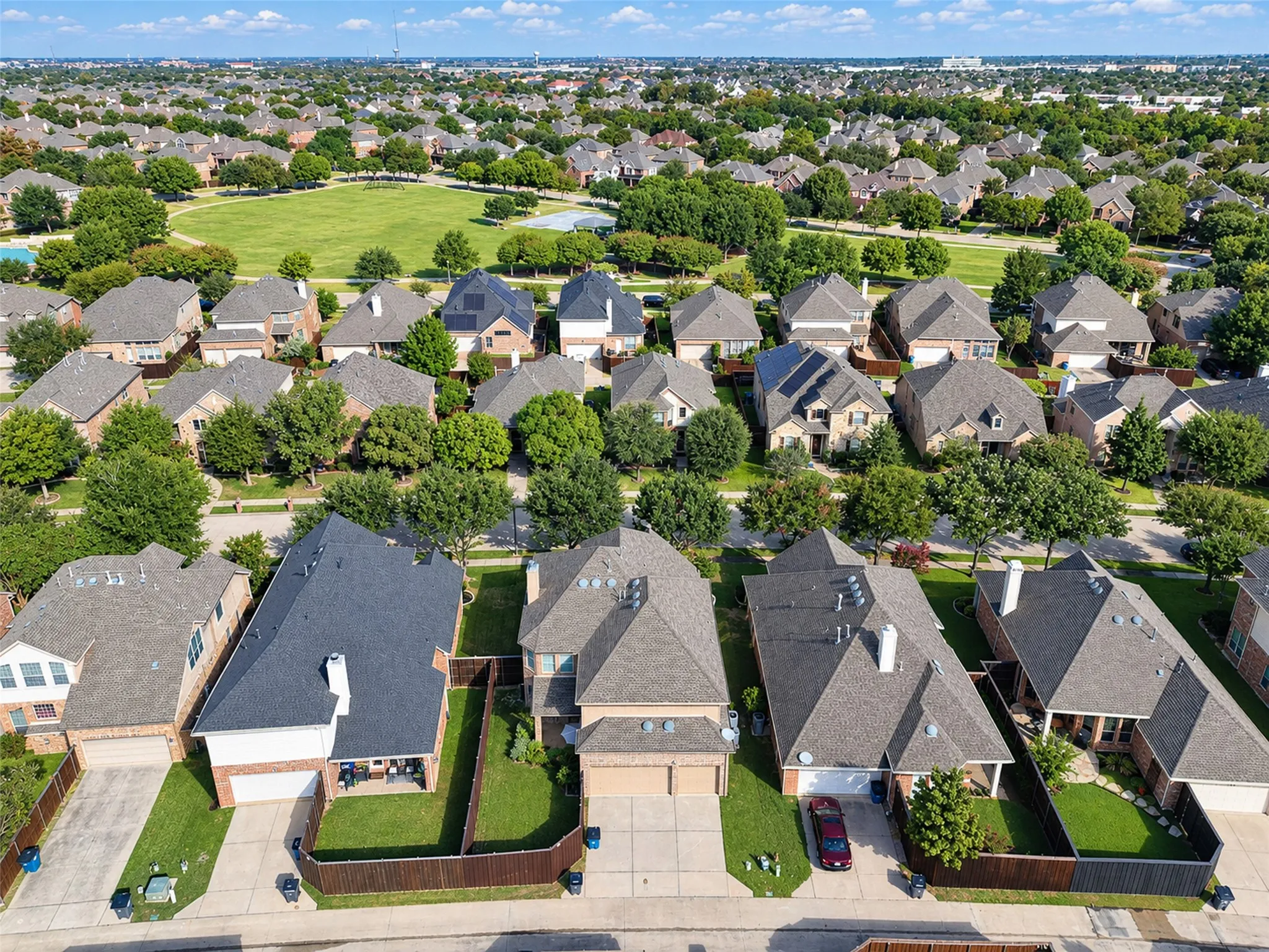 Single Family Residence For Sale in Collin County , 919 Panther Lane, Allen, Texas 75013, 4 Bedroom, 3 Bathroom, 3 Garage spaces, 3,221 Sqft, built in 2007, mls#21387838, Real Estate Agent in Allen, Homes For Sale in Collin county, Homes For Sale in Allen, Realtor in Allen Texas, Real Estate Brokerage Independent Realty Texas, Luminita Cordes Realtor