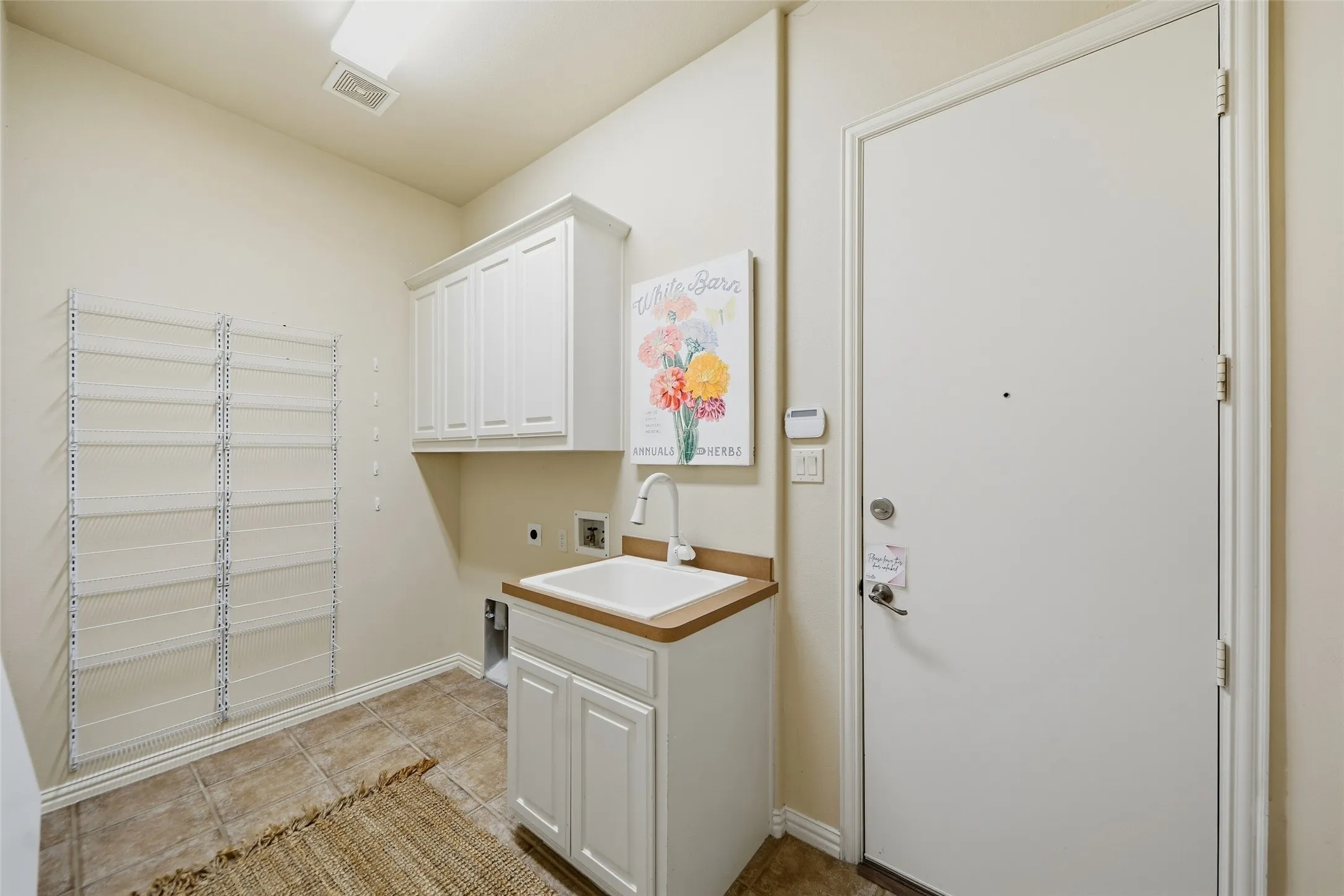 Single Family Residence For Sale in Collin County , 919 Panther Lane, Allen, Texas 75013, 4 Bedroom, 3 Bathroom, 3 Garage spaces, 3,221 Sqft, built in 2007, mls#21387838, Real Estate Agent in Allen, Homes For Sale in Collin county, Homes For Sale in Allen, Realtor in Allen Texas, Real Estate Brokerage Independent Realty Texas, Luminita Cordes Realtor