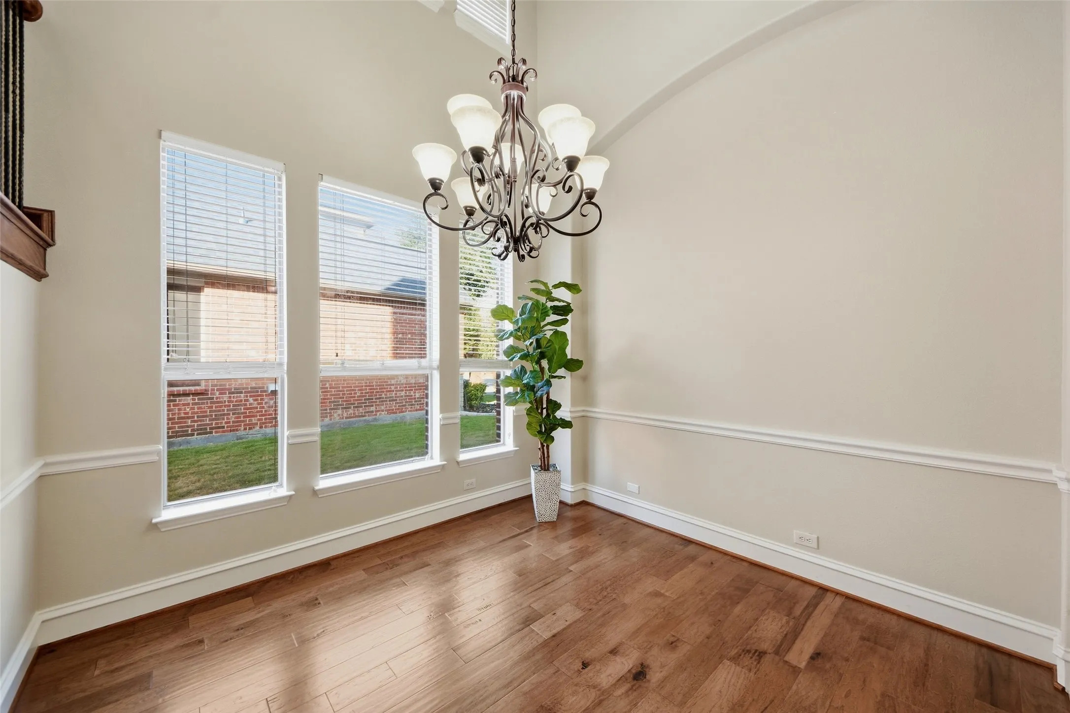Single Family Residence For Sale in Collin County , 919 Panther Lane, Allen, Texas 75013, 4 Bedroom, 3 Bathroom, 3 Garage spaces, 3,221 Sqft, built in 2007, mls#21387838, Real Estate Agent in Allen, Homes For Sale in Collin county, Homes For Sale in Allen, Realtor in Allen Texas, Real Estate Brokerage Independent Realty Texas, Luminita Cordes Realtor