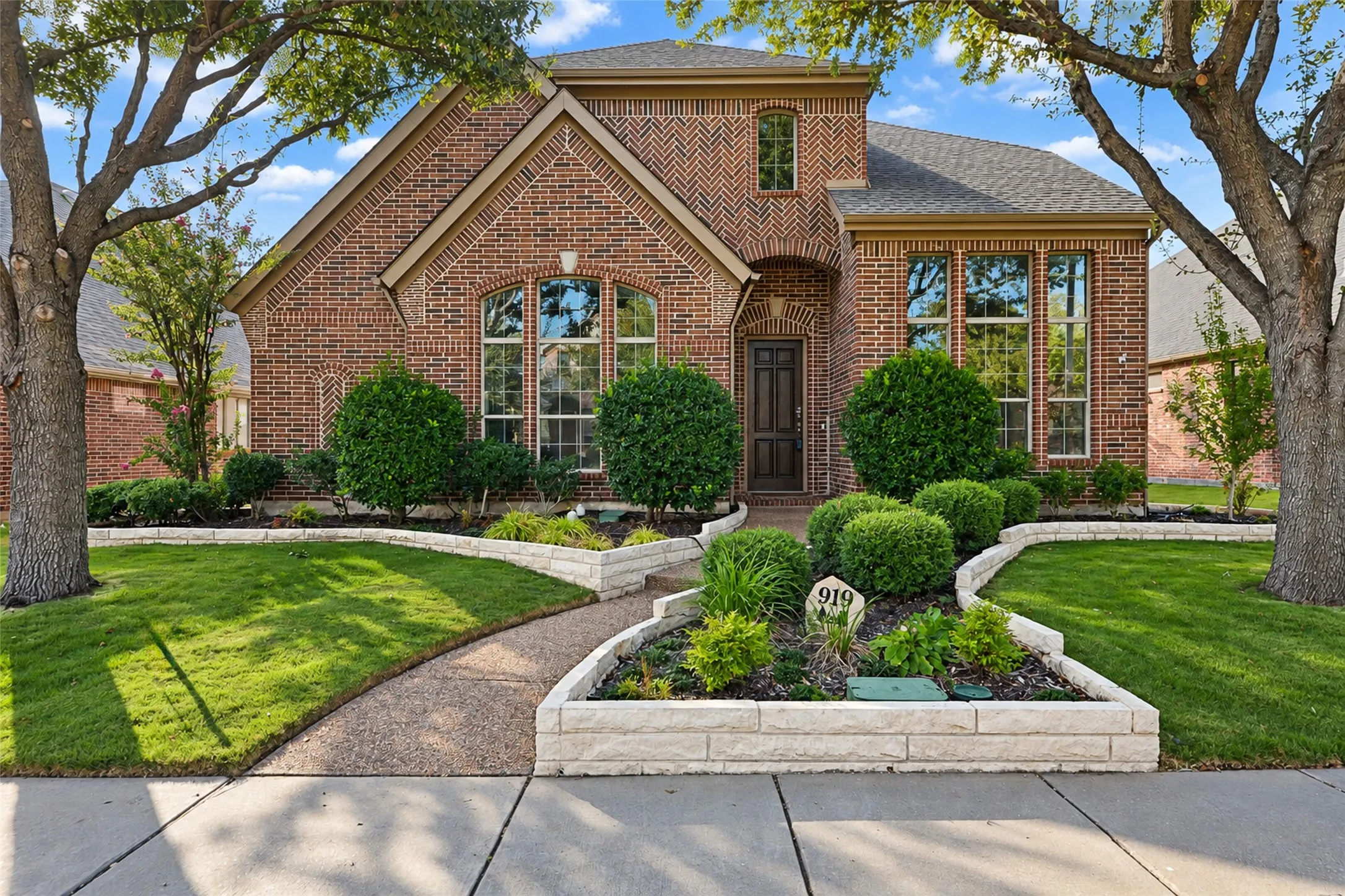 Single Family Residence For Sale