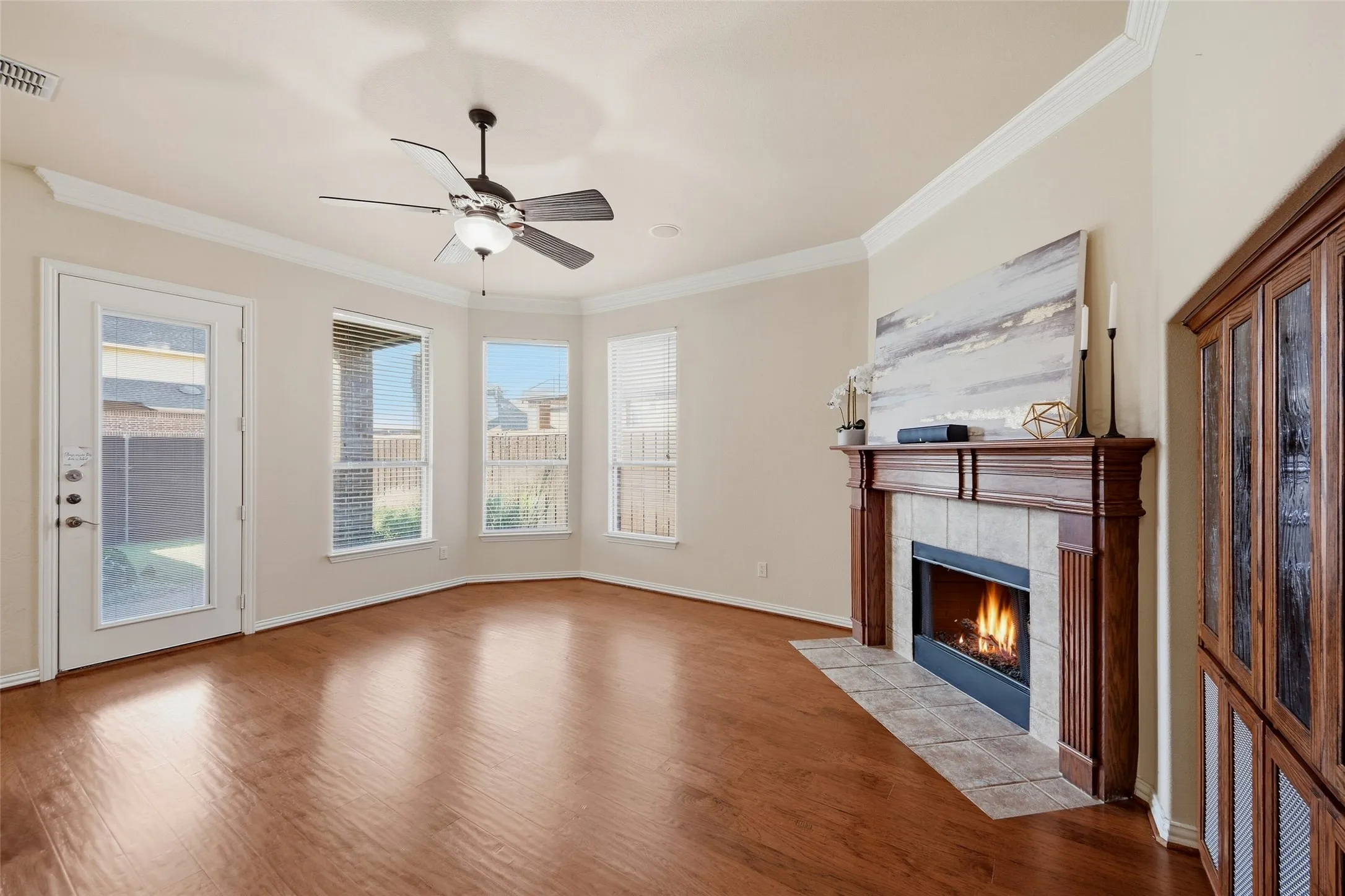 Single Family Residence For Sale in Collin County , 919 Panther Lane, Allen, Texas 75013, 4 Bedroom, 3 Bathroom, 3 Garage spaces, 3,221 Sqft, built in 2007, mls#21387838, Real Estate Agent in Allen, Homes For Sale in Collin county, Homes For Sale in Allen, Realtor in Allen Texas, Real Estate Brokerage Independent Realty Texas, Luminita Cordes Realtor