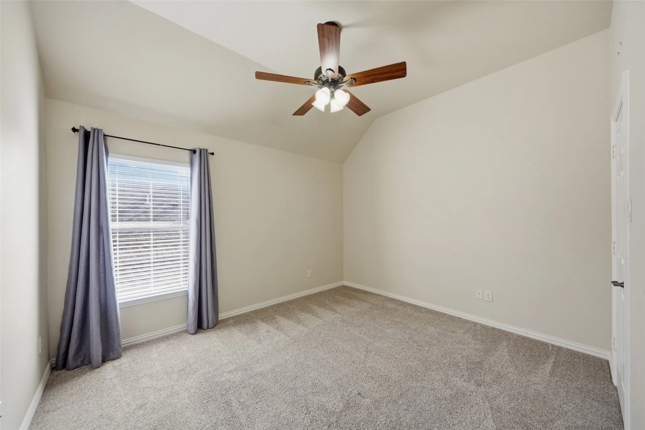 Single Family Residence For Sale in Collin County , 919 Panther Lane, Allen, Texas 75013, 4 Bedroom, 3 Bathroom, 3 Garage spaces, 3,221 Sqft, built in 2007, mls#21387838, Real Estate Agent in Allen, Homes For Sale in Collin county, Homes For Sale in Allen, Realtor in Allen Texas, Real Estate Brokerage Independent Realty Texas, Luminita Cordes Realtor