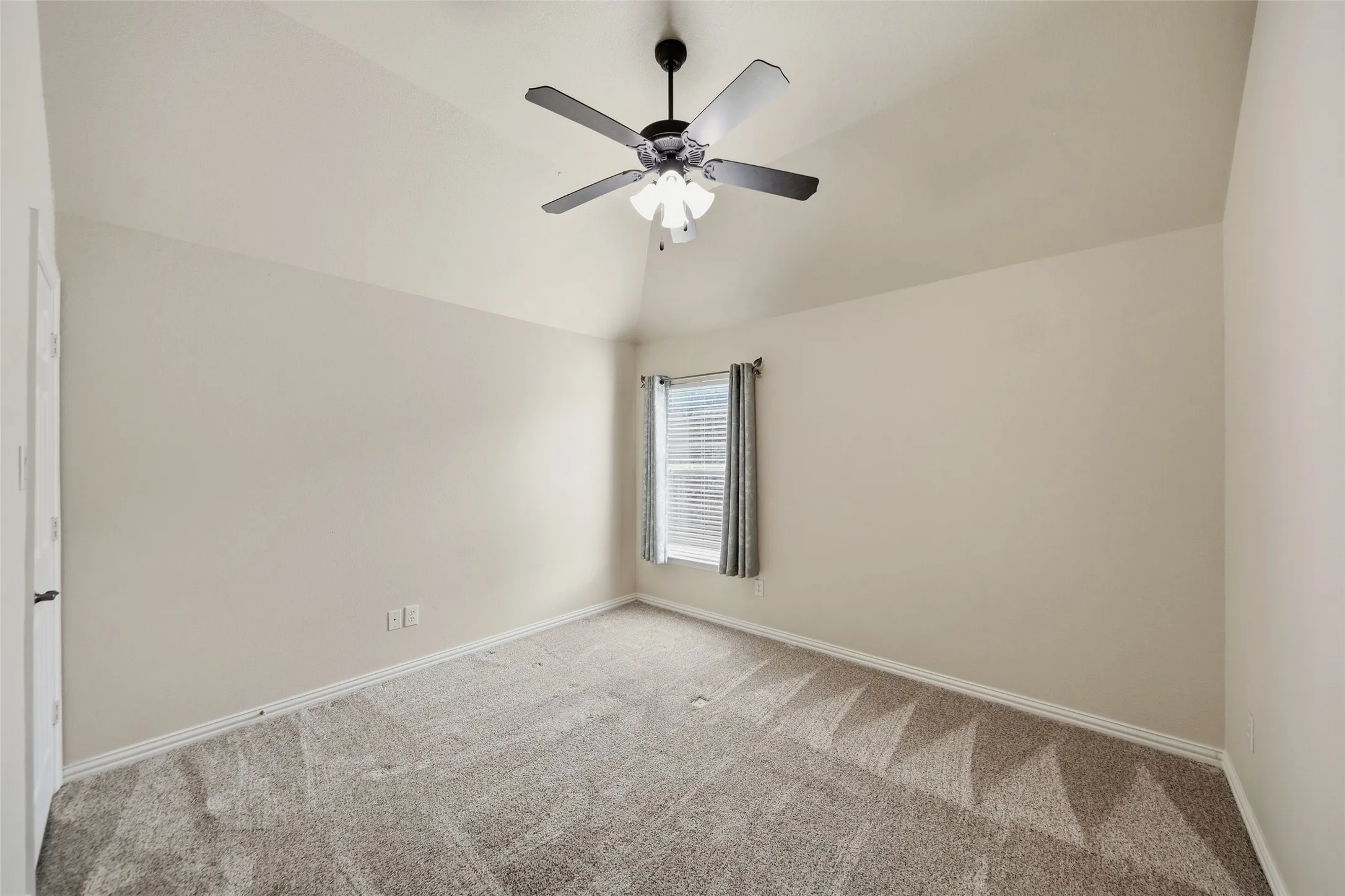 Single Family Residence For Sale in Collin County , 919 Panther Lane, Allen, Texas 75013, 4 Bedroom, 3 Bathroom, 3 Garage spaces, 3,221 Sqft, built in 2007, mls#21387838, Real Estate Agent in Allen, Homes For Sale in Collin county, Homes For Sale in Allen, Realtor in Allen Texas, Real Estate Brokerage Independent Realty Texas, Luminita Cordes Realtor