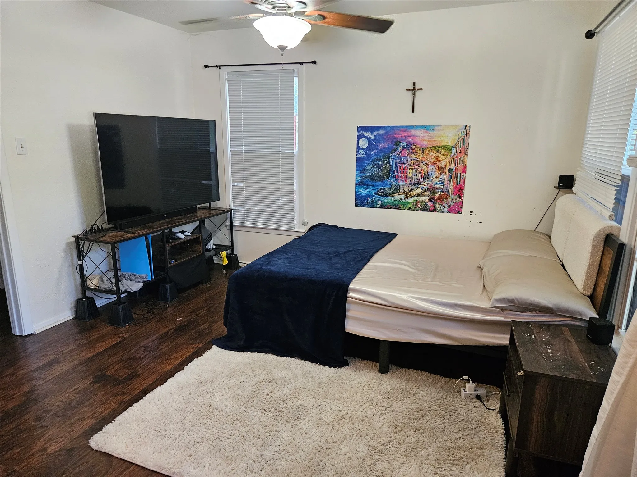 Single Family Residence For Sale in Tarrant County , 1312 W Park Row Drive, Arlington, Texas 76013, 4 Bedroom, 2 Bathroom, 2 Garage spaces, 2,237 Sqft, built in 1949, mls#21390663, Real Estate Agent in Arlington, Homes For Sale in Tarrant county, Homes For Sale in Arlington, Realtor in Arlington Texas, Real Estate Brokerage Independent Realty Texas, Luminita Cordes Realtor