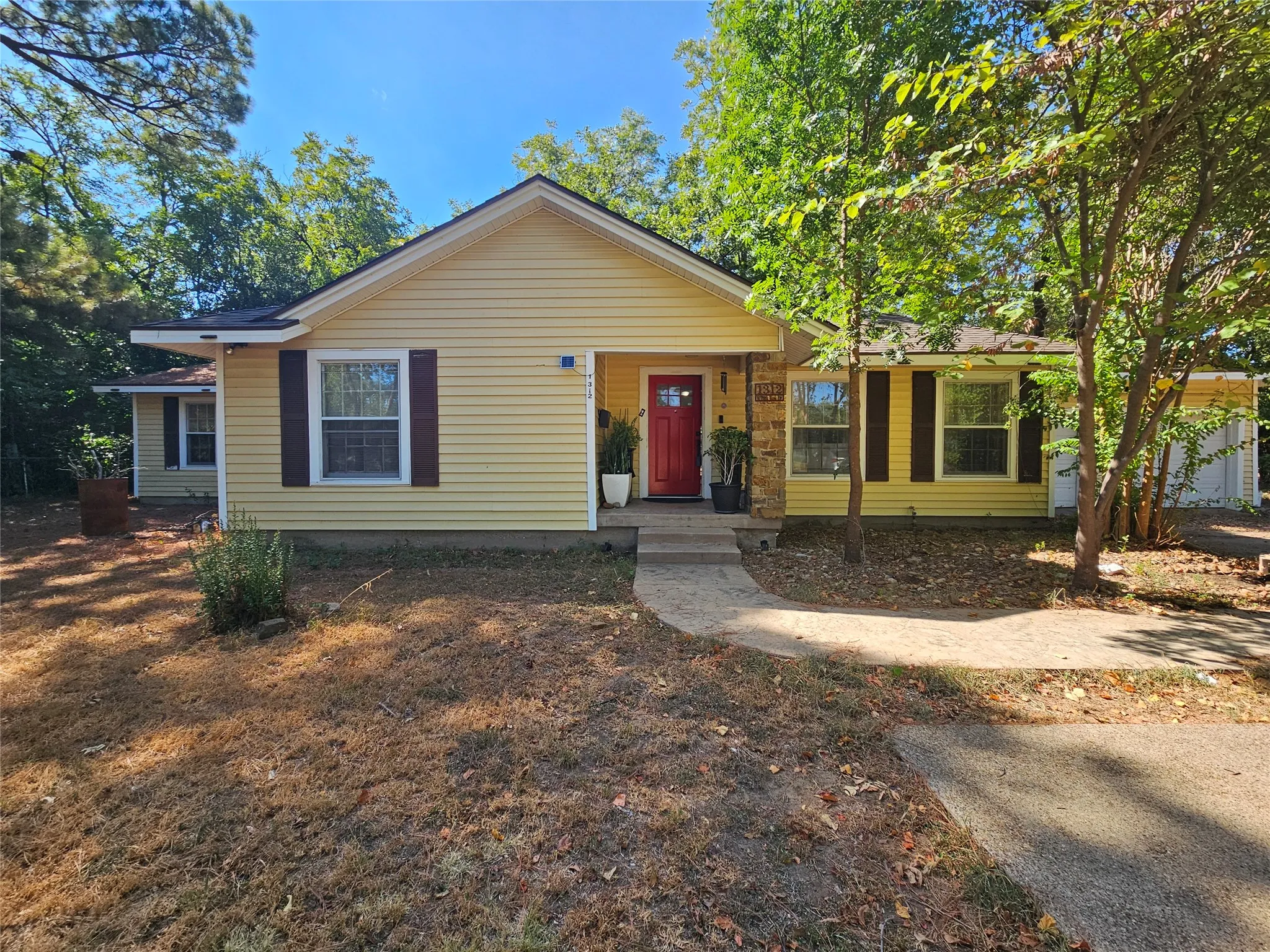 Single Family Residence For Sale