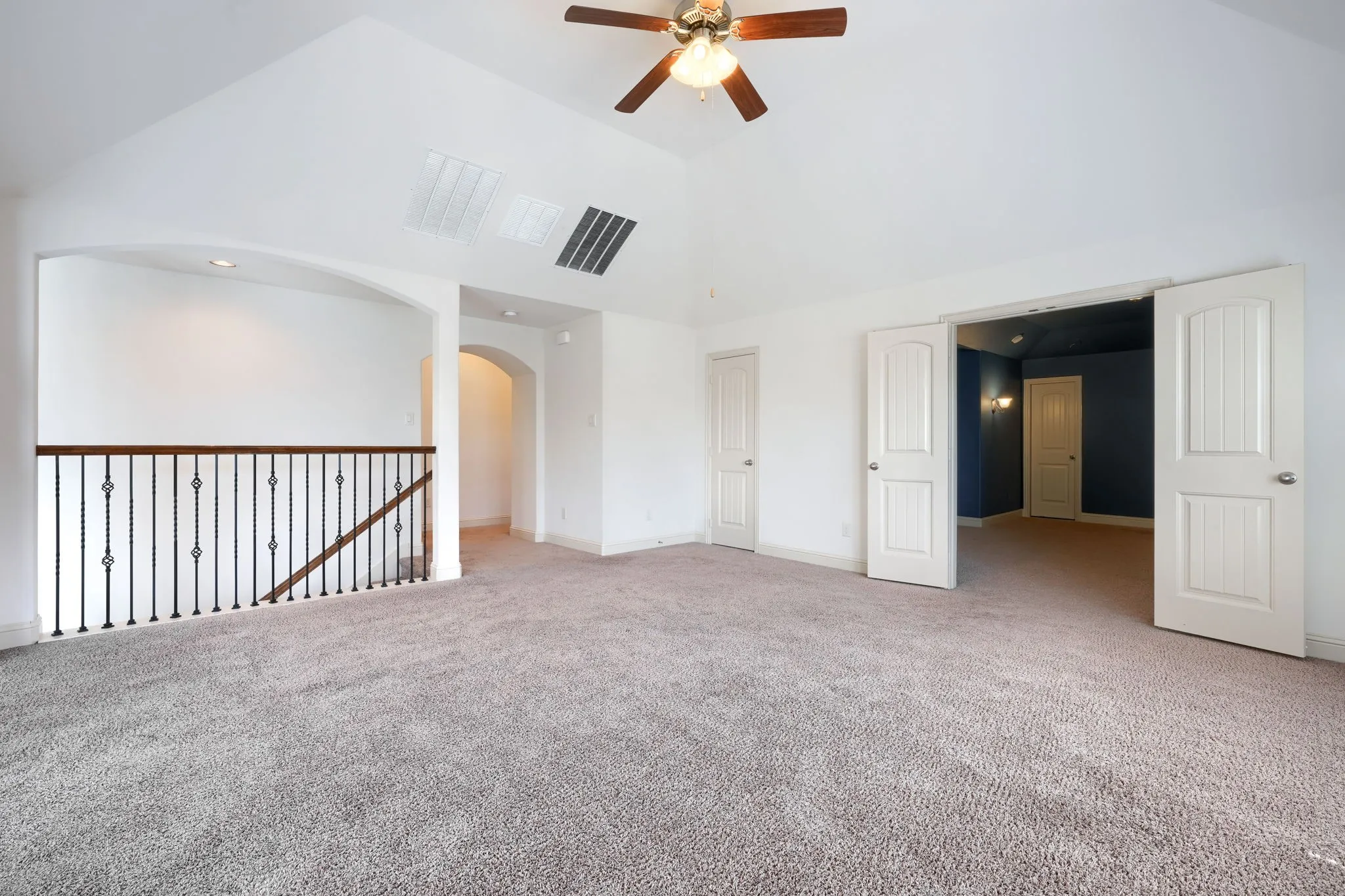 Single Family Residence For Sale in Denton County , 5611 Lightfoot Lane, Frisco, Texas 75036, 5 Bedroom, 4 Bathroom, 2 Garage spaces, 3,595 Sqft, built in 2015, mls#21387805, Real Estate Agent in Frisco, Homes For Sale in Denton county, Homes For Sale in Frisco, Realtor in Frisco Texas, Real Estate Brokerage Independent Realty Texas, Luminita Cordes Realtor