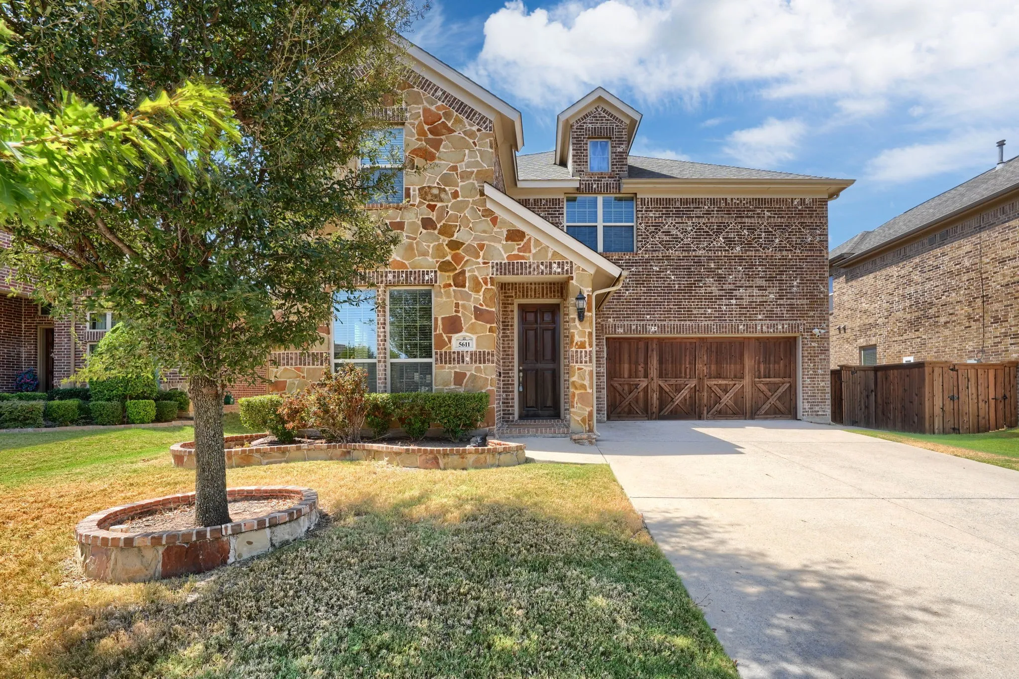 Single Family Residence For Sale in Denton County , 5611 Lightfoot Lane, Frisco, Texas 75036, 5 Bedroom, 4 Bathroom, 2 Garage spaces, 3,595 Sqft, built in 2015, mls#21387805, Real Estate Agent in Frisco, Homes For Sale in Denton county, Homes For Sale in Frisco, Realtor in Frisco Texas, Real Estate Brokerage Independent Realty Texas, Luminita Cordes Realtor