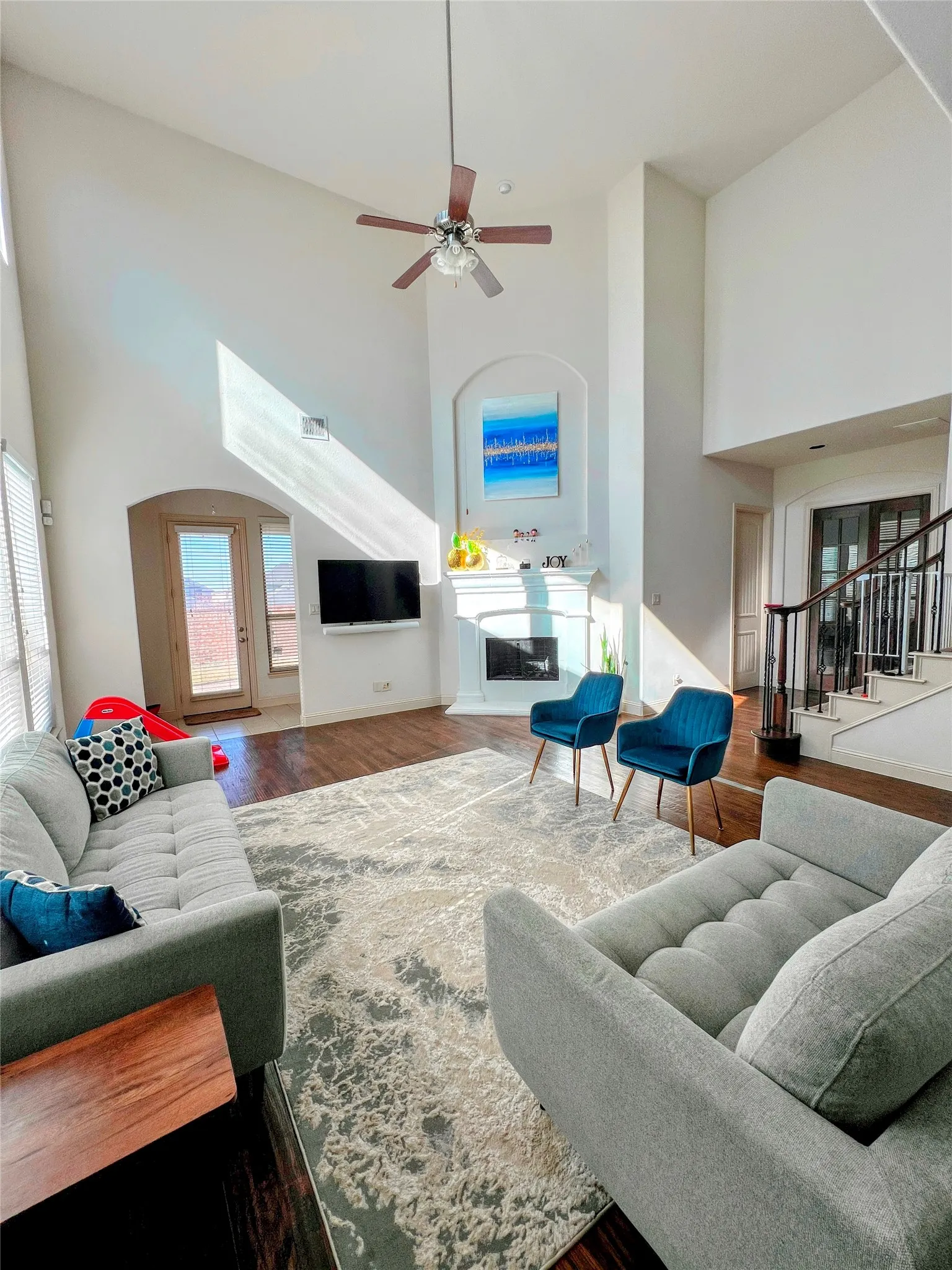 Single Family Residence For Sale in Denton County , 5611 Lightfoot Lane, Frisco, Texas 75036, 5 Bedroom, 4 Bathroom, 2 Garage spaces, 3,595 Sqft, built in 2015, mls#21387805, Real Estate Agent in Frisco, Homes For Sale in Denton county, Homes For Sale in Frisco, Realtor in Frisco Texas, Real Estate Brokerage Independent Realty Texas, Luminita Cordes Realtor