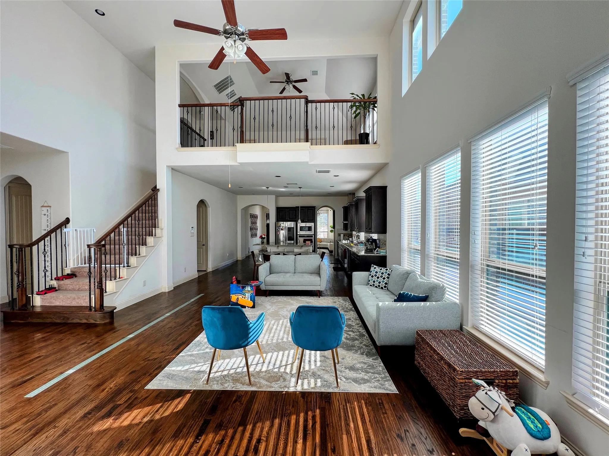 Single Family Residence For Sale in Denton County , 5611 Lightfoot Lane, Frisco, Texas 75036, 5 Bedroom, 4 Bathroom, 2 Garage spaces, 3,595 Sqft, built in 2015, mls#21387805, Real Estate Agent in Frisco, Homes For Sale in Denton county, Homes For Sale in Frisco, Realtor in Frisco Texas, Real Estate Brokerage Independent Realty Texas, Luminita Cordes Realtor