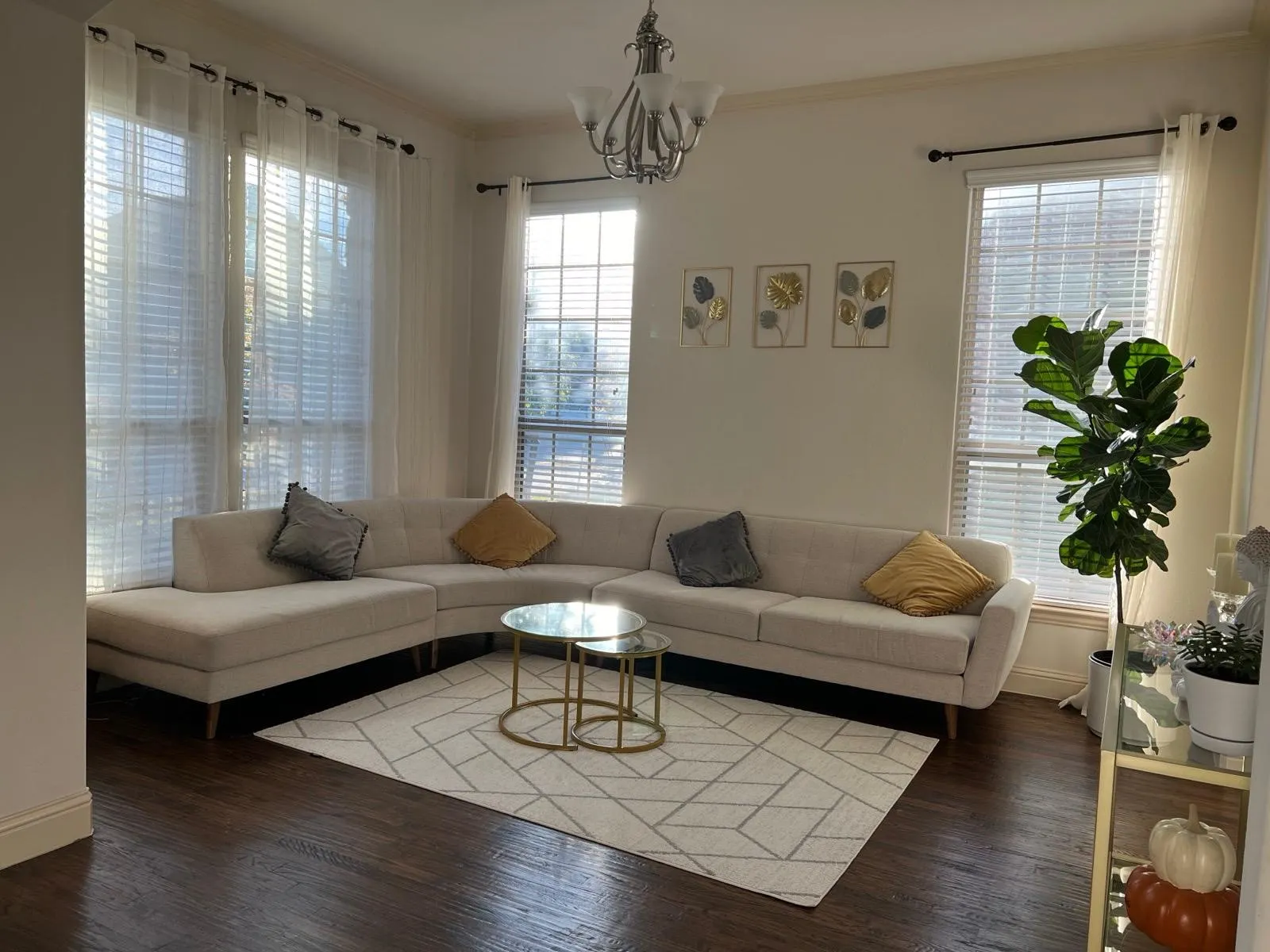 Single Family Residence For Sale in Denton County , 5611 Lightfoot Lane, Frisco, Texas 75036, 5 Bedroom, 4 Bathroom, 2 Garage spaces, 3,595 Sqft, built in 2015, mls#21387805, Real Estate Agent in Frisco, Homes For Sale in Denton county, Homes For Sale in Frisco, Realtor in Frisco Texas, Real Estate Brokerage Independent Realty Texas, Luminita Cordes Realtor