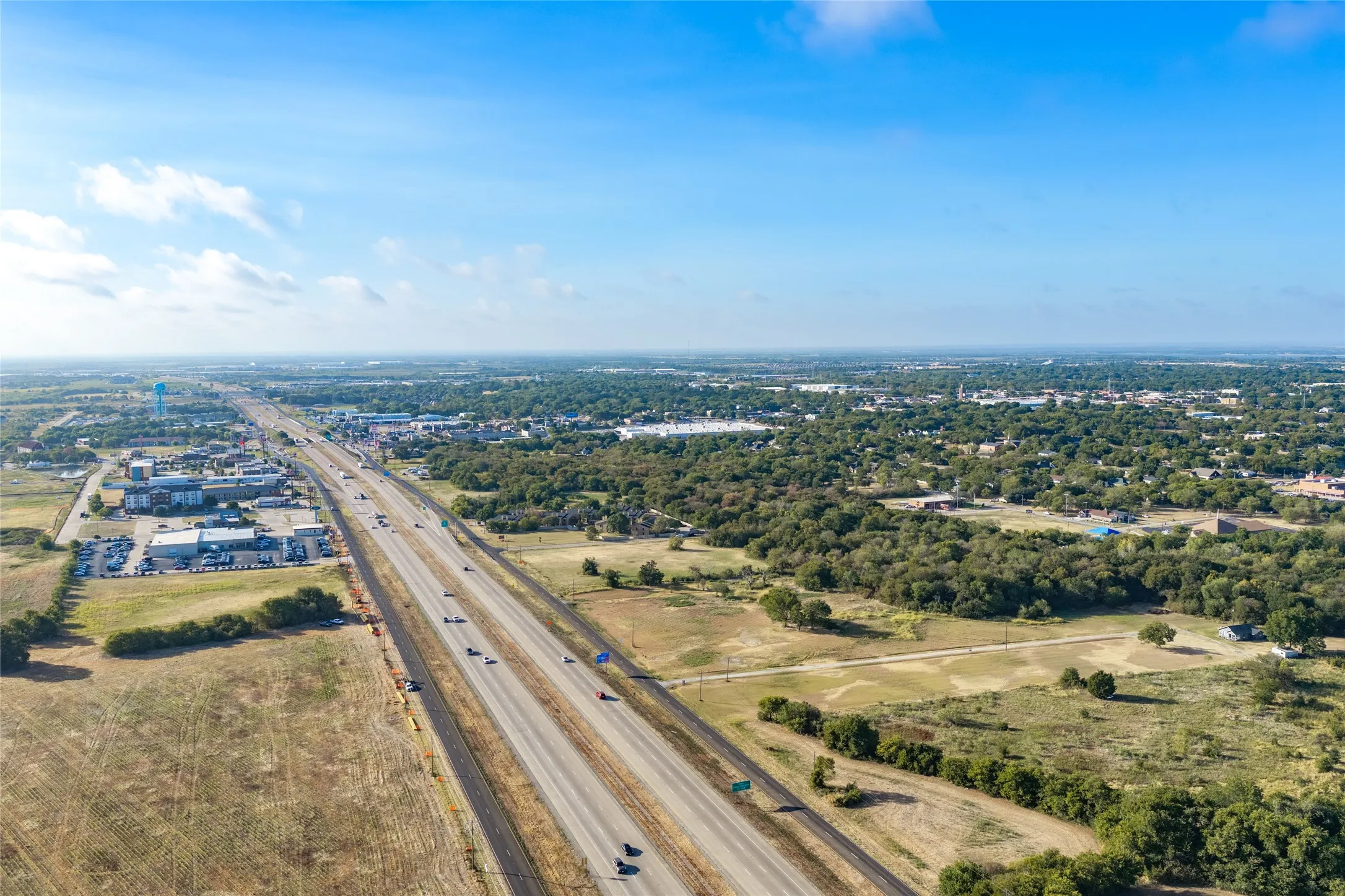 Expansive highway system with multiple lanes