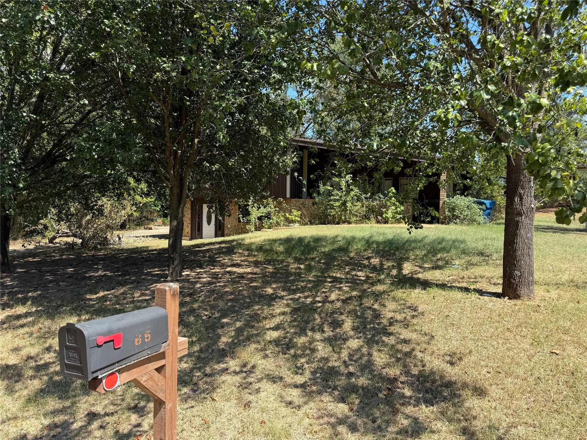 Single Family Residence For Sale in Camp County , 65 County Road 4164, Pittsburg, Texas 75686, 3 Bedroom, 2 Bathroom, 2 Garage spaces, 2,172 Sqft, built in 1978, mls#21390736, Real Estate Agent in Pittsburg, Homes For Sale in Camp county, Homes For Sale in Pittsburg, Realtor in Pittsburg Texas, Real Estate Brokerage Independent Realty Texas, Luminita Cordes Realtor