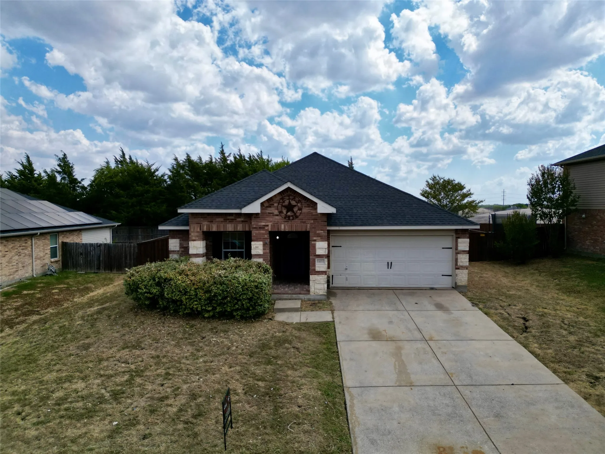 Single Family Residence For Sale in Rockwall County , 1408 Evergreen Street, Royse City, Texas 75189, 4 Bedroom, 2 Bathroom, 2 Garage spaces, 2,105 Sqft, built in 2006, mls#21390763, Real Estate Agent in Royse City, Homes For Sale in Rockwall county, Homes For Sale in Royse City, Realtor in Royse City Texas, Real Estate Brokerage Independent Realty Texas, Luminita Cordes Realtor
