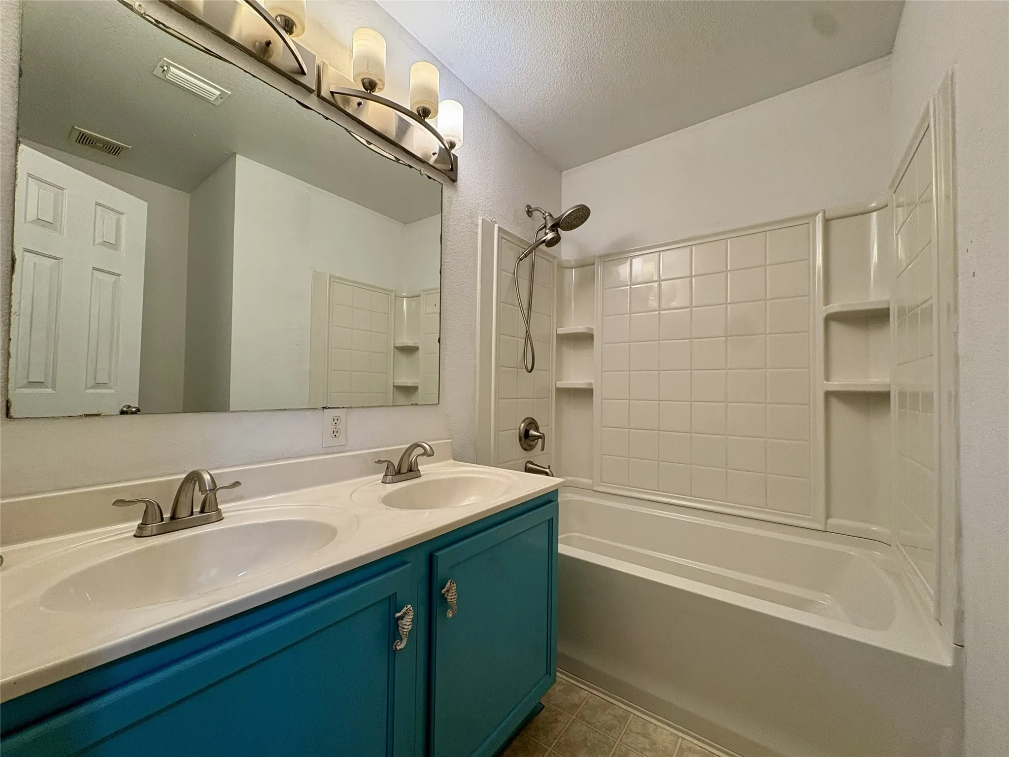 Single Family Residence For Sale in Rockwall County , 1408 Evergreen Street, Royse City, Texas 75189, 4 Bedroom, 2 Bathroom, 2 Garage spaces, 2,105 Sqft, built in 2006, mls#21390763, Real Estate Agent in Royse City, Homes For Sale in Rockwall county, Homes For Sale in Royse City, Realtor in Royse City Texas, Real Estate Brokerage Independent Realty Texas, Luminita Cordes Realtor