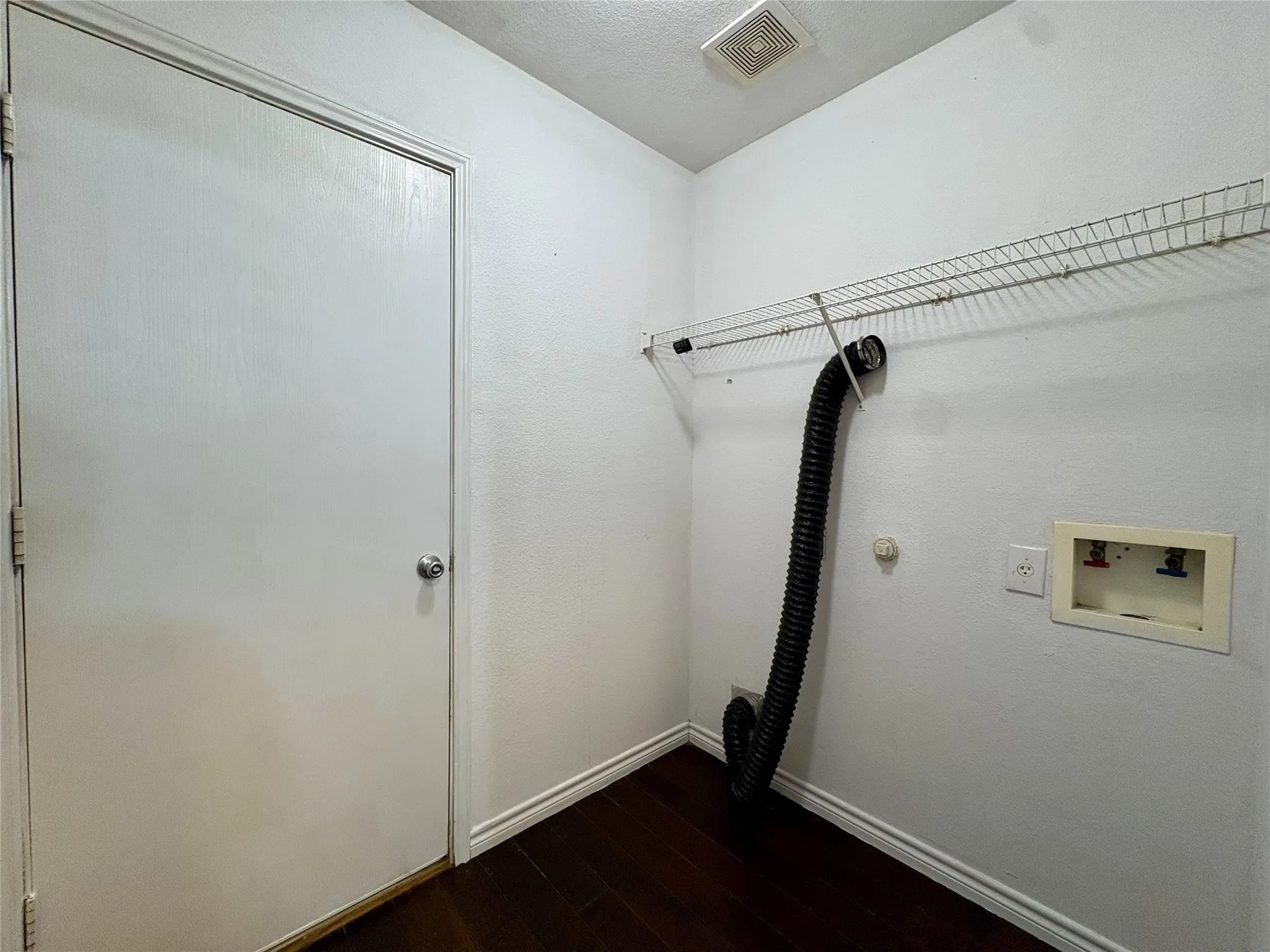 Single Family Residence For Sale in Rockwall County , 1408 Evergreen Street, Royse City, Texas 75189, 4 Bedroom, 2 Bathroom, 2 Garage spaces, 2,105 Sqft, built in 2006, mls#21390763, Real Estate Agent in Royse City, Homes For Sale in Rockwall county, Homes For Sale in Royse City, Realtor in Royse City Texas, Real Estate Brokerage Independent Realty Texas, Luminita Cordes Realtor