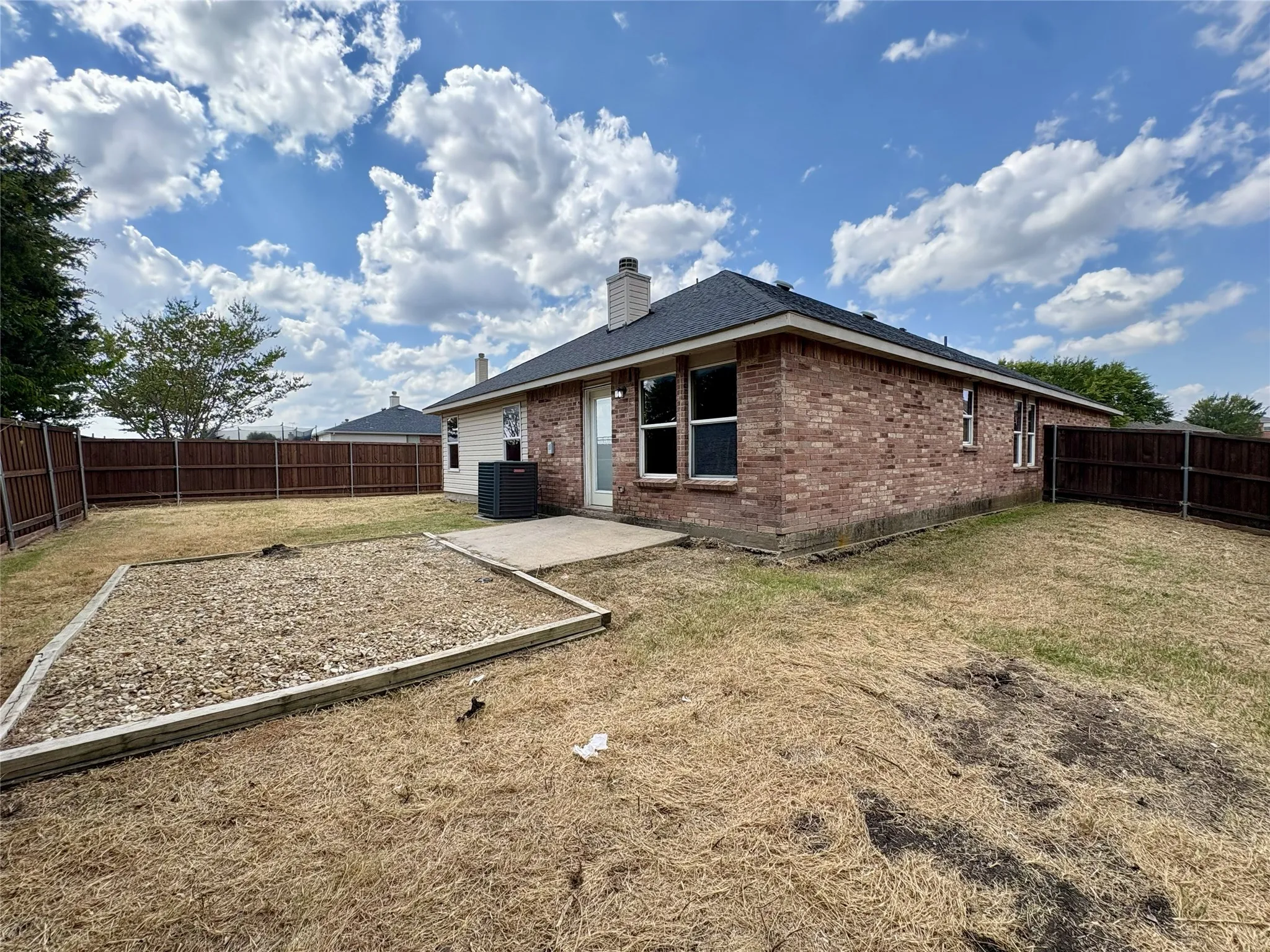 Single Family Residence For Sale in Rockwall County , 1408 Evergreen Street, Royse City, Texas 75189, 4 Bedroom, 2 Bathroom, 2 Garage spaces, 2,105 Sqft, built in 2006, mls#21390763, Real Estate Agent in Royse City, Homes For Sale in Rockwall county, Homes For Sale in Royse City, Realtor in Royse City Texas, Real Estate Brokerage Independent Realty Texas, Luminita Cordes Realtor