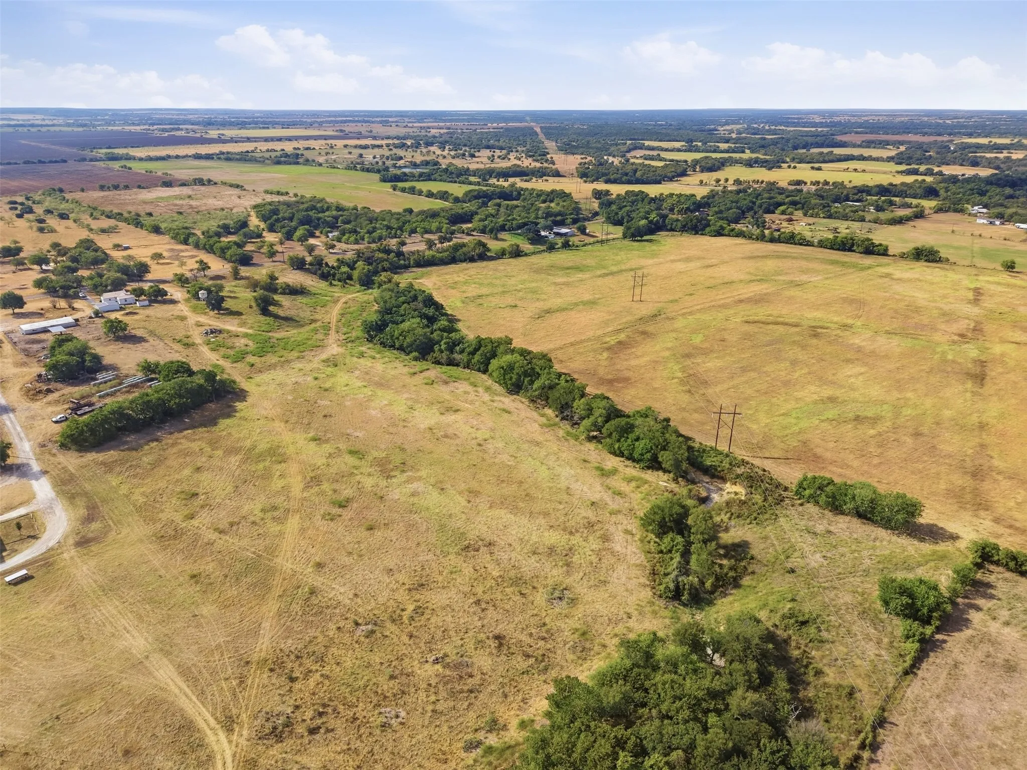 Single Family Residence For Sale in Johnson County , 681 County Road 1102, Rio Vista, Texas 76093, 3 Bedroom, 2 Bathroom, Garage spaces, 1,479 Sqft, built in 1955, mls#21388019, Real Estate Agent in Rio Vista, Homes For Sale in Johnson county, Homes For Sale in Rio Vista, Realtor in Rio Vista Texas, Real Estate Brokerage Independent Realty Texas, Luminita Cordes Realtor