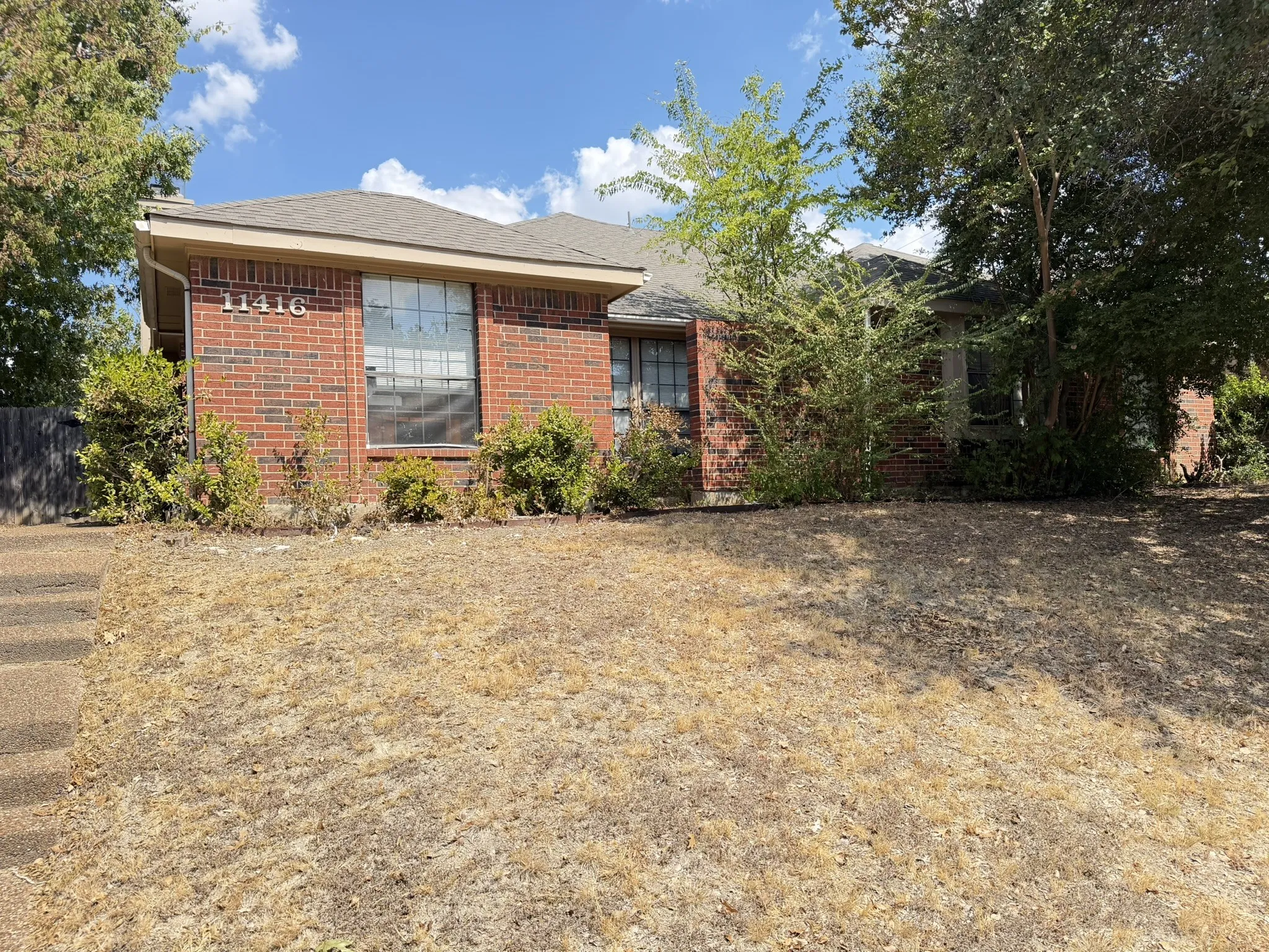 Duplex For Sale in Dallas County , 11416 Summertree Lane, Dallas, Texas 75243, 4 Bedroom, 4 Bathroom, 4 Garage spaces, 0 Sqft, built in 1982, mls#21390542, Real Estate Agent in Dallas, Homes For Sale in Dallas county, Homes For Sale in Dallas, Realtor in Dallas Texas, Real Estate Brokerage Independent Realty Texas, Luminita Cordes Realtor