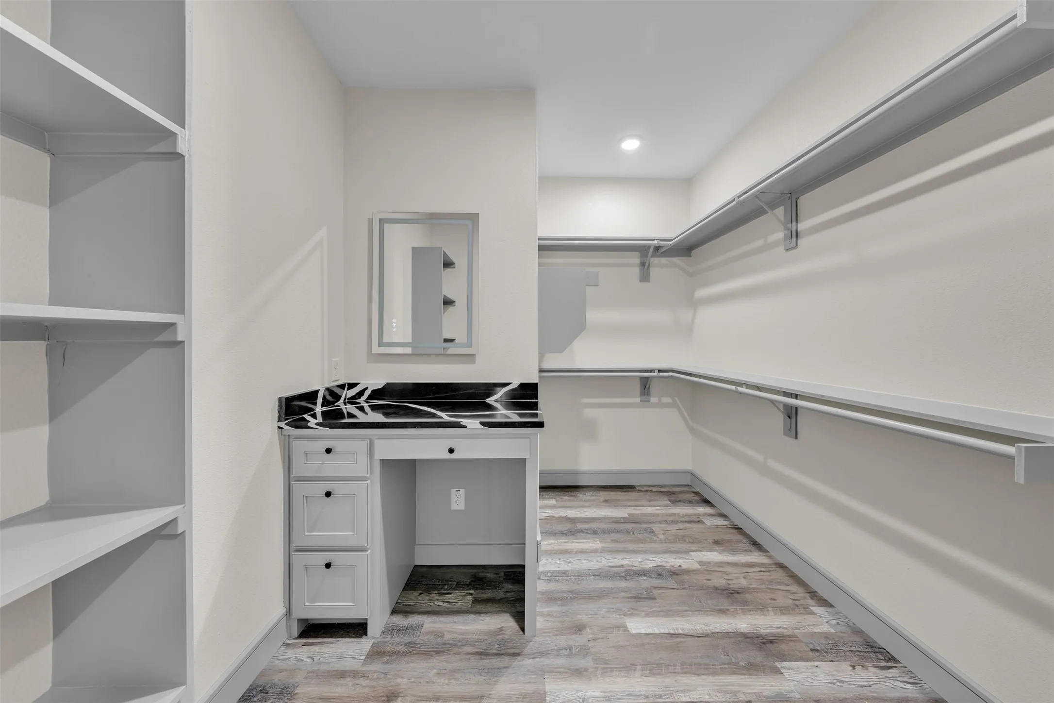 Single Family Residence For Sale in Tarrant County , 2740 Canton Drive, Fort Worth, Texas 76112, 3 Bedroom, 2 Bathroom, Garage spaces, 1,913 Sqft, built in 1946, mls#21390796, Real Estate Agent in Fort Worth, Homes For Sale in Tarrant county, Homes For Sale in Fort Worth, Realtor in Fort Worth Texas, Real Estate Brokerage Independent Realty Texas, Luminita Cordes Realtor