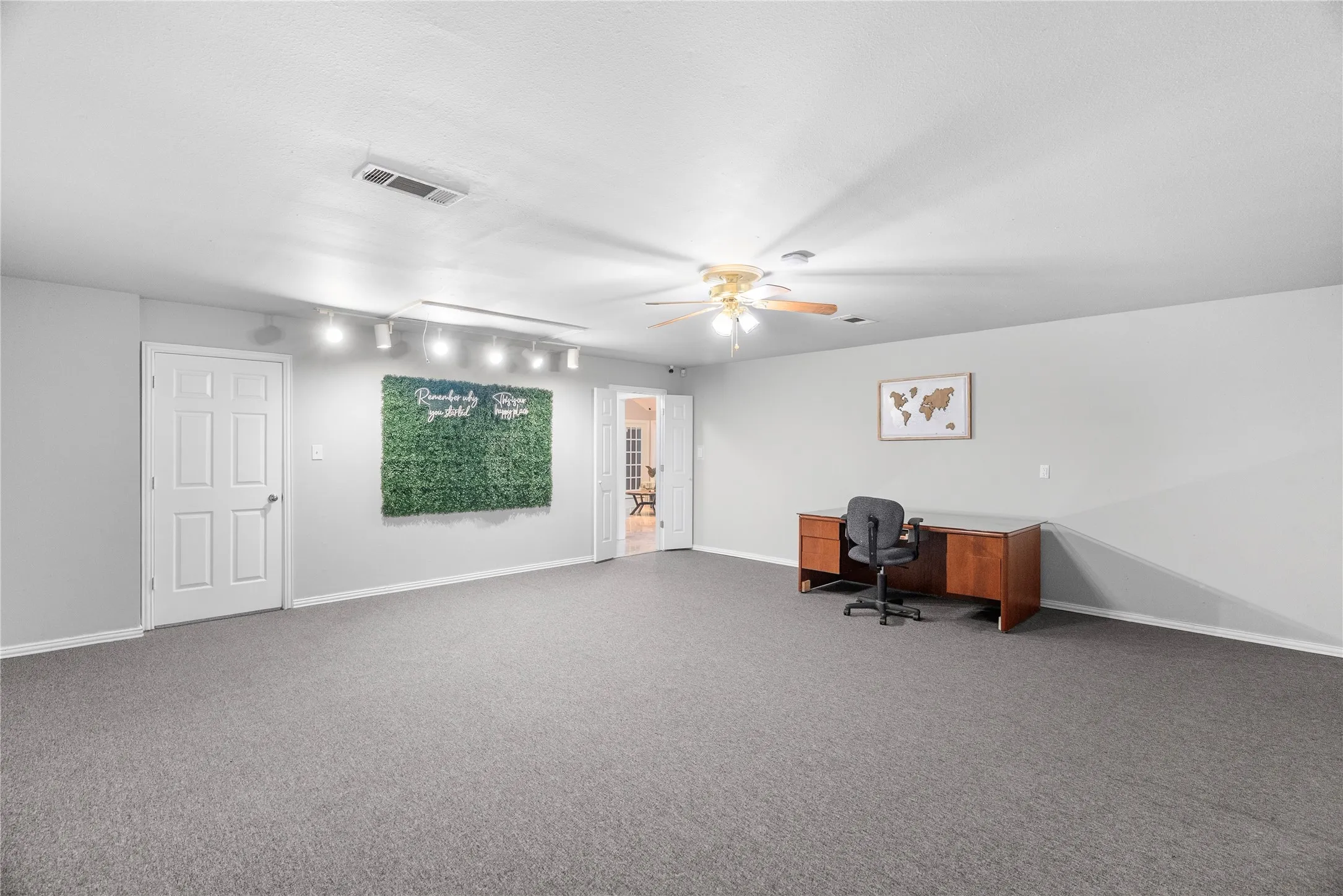 Single Family Residence For Rent in Dallas County , 3024 Encino Drive, Dallas, Texas 75228, 4 Bedroom, 3 Bathroom, 2 Garage spaces, 2,747 Sqft, built in 1991, mls#21390808, Real Estate Agent in Dallas, Homes For Rent in Dallas county, Homes For Rent in Dallas, Realtor in Dallas Texas, Real Estate Brokerage Independent Realty Texas, Luminita Cordes Realtor