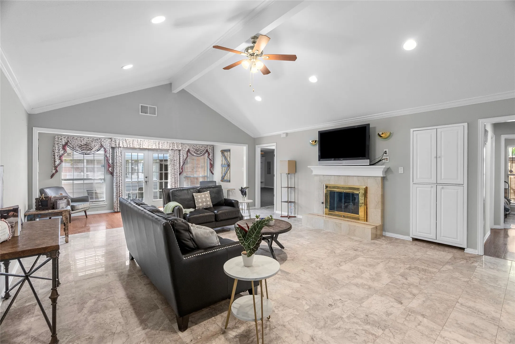 Single Family Residence For Rent in Dallas County , 3024 Encino Drive, Dallas, Texas 75228, 4 Bedroom, 3 Bathroom, 2 Garage spaces, 2,747 Sqft, built in 1991, mls#21390808, Real Estate Agent in Dallas, Homes For Rent in Dallas county, Homes For Rent in Dallas, Realtor in Dallas Texas, Real Estate Brokerage Independent Realty Texas, Luminita Cordes Realtor