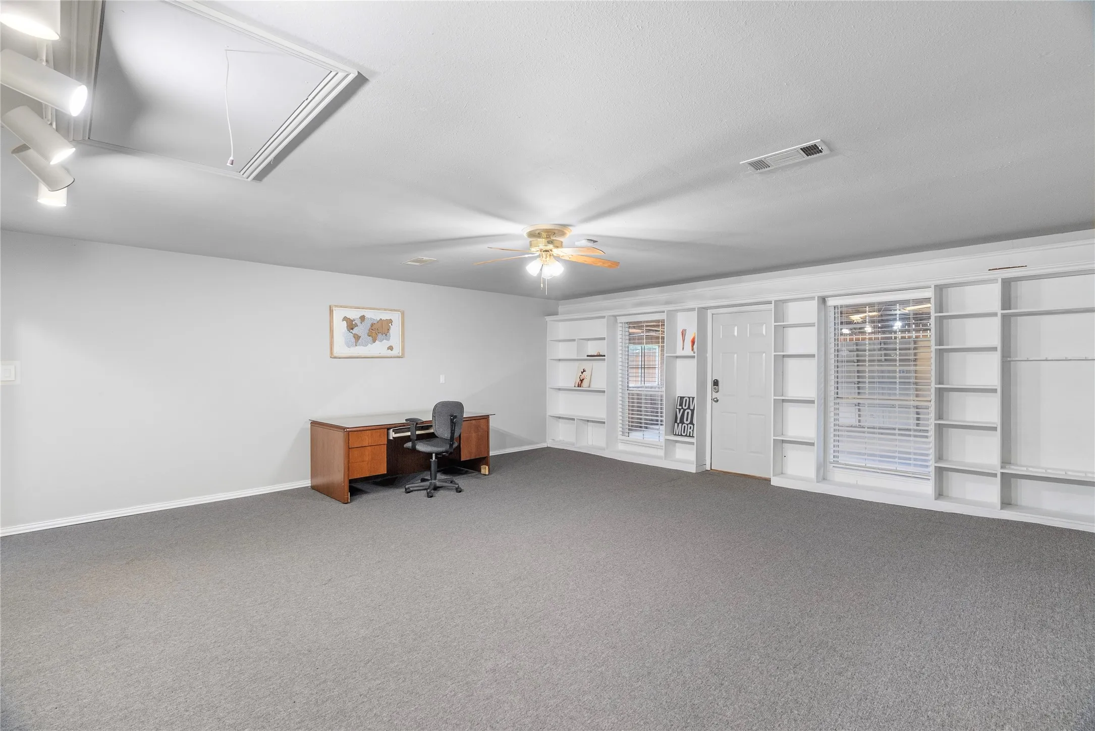 Single Family Residence For Rent in Dallas County , 3024 Encino Drive, Dallas, Texas 75228, 4 Bedroom, 3 Bathroom, 2 Garage spaces, 2,747 Sqft, built in 1991, mls#21390808, Real Estate Agent in Dallas, Homes For Rent in Dallas county, Homes For Rent in Dallas, Realtor in Dallas Texas, Real Estate Brokerage Independent Realty Texas, Luminita Cordes Realtor