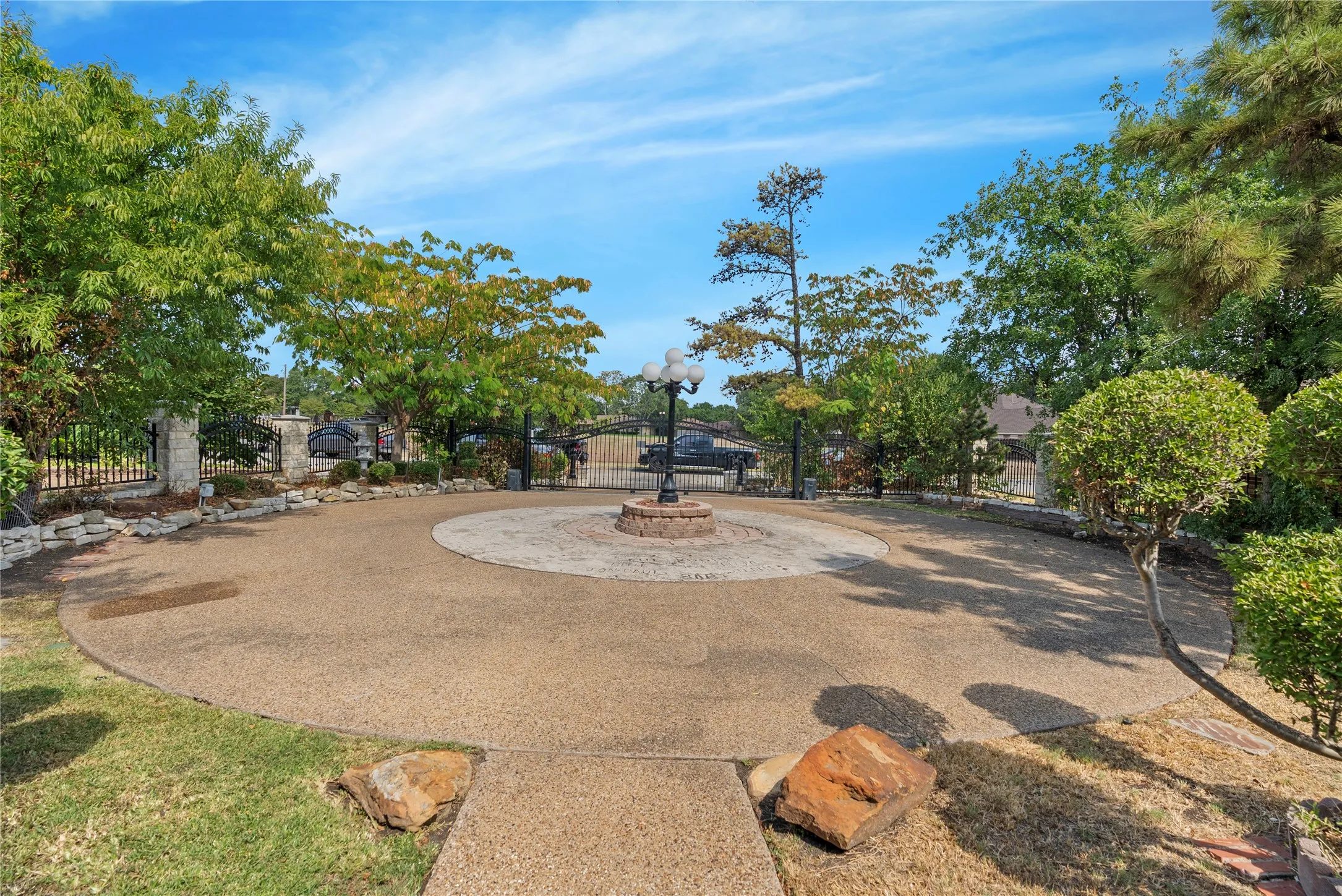 Single Family Residence For Rent in Dallas County , 3024 Encino Drive, Dallas, Texas 75228, 4 Bedroom, 3 Bathroom, 2 Garage spaces, 2,747 Sqft, built in 1991, mls#21390808, Real Estate Agent in Dallas, Homes For Rent in Dallas county, Homes For Rent in Dallas, Realtor in Dallas Texas, Real Estate Brokerage Independent Realty Texas, Luminita Cordes Realtor