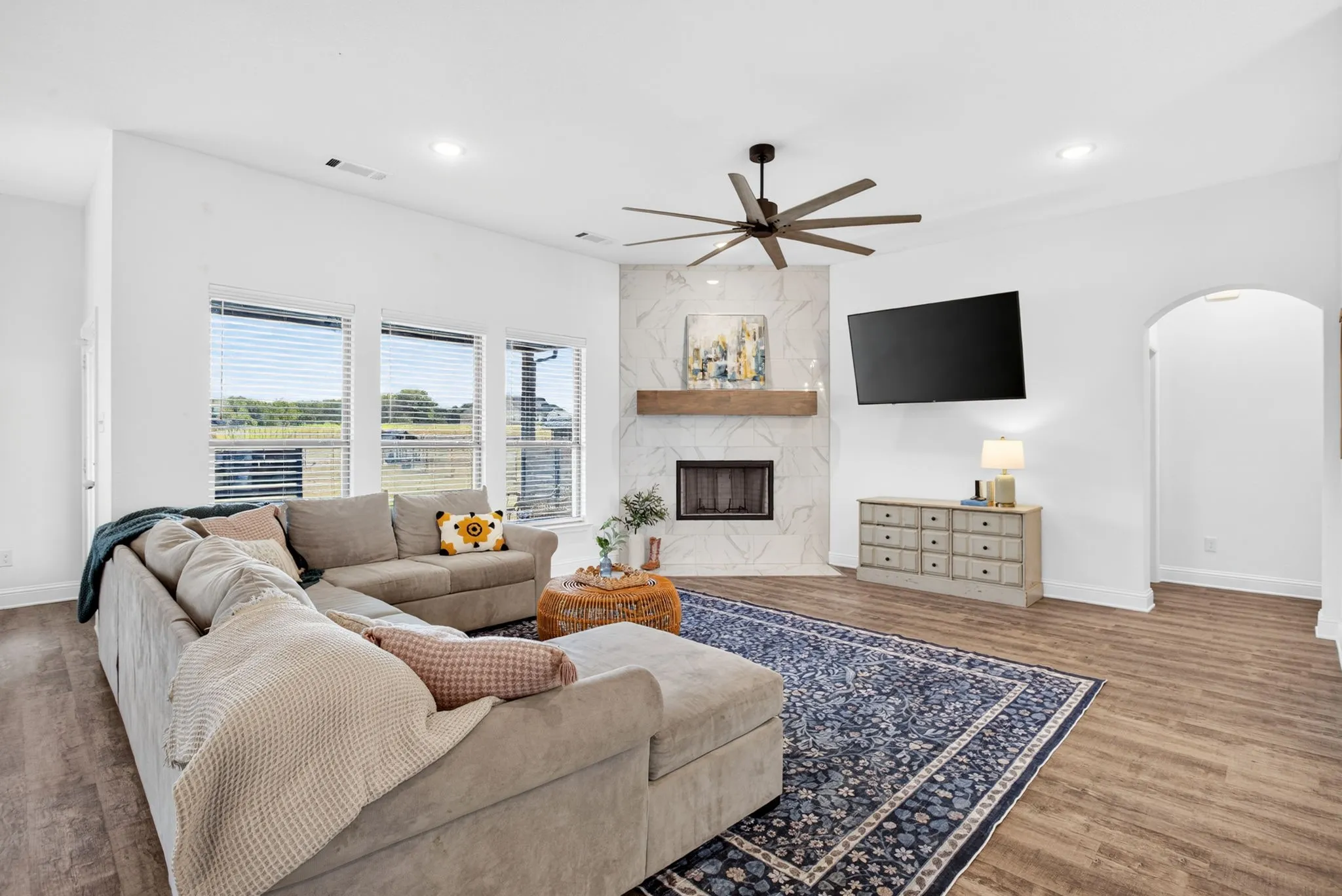 The interior feels modern and low-key luxury while also being perfectly suited for casual, comfortable country living.