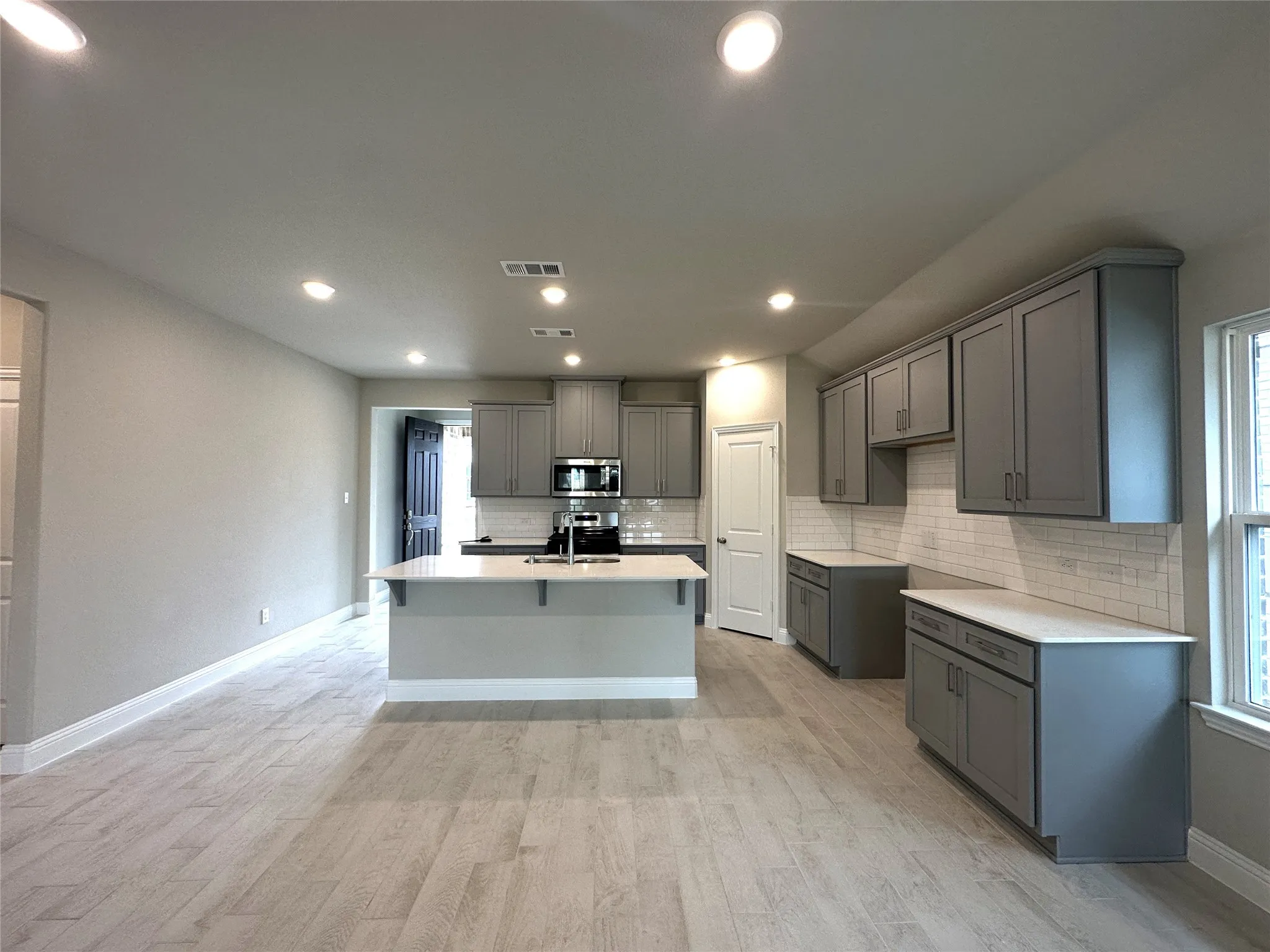 Single Family Residence For Rent in Collin County , 601 Tartane Drive, Anna, Texas 75409, 3 Bedroom, 2 Bathroom, 2 Garage spaces, 1,799 Sqft, built in 2024, mls#21390814, Real Estate Agent in Anna, Homes For Rent in Collin county, Homes For Rent in Anna, Realtor in Anna Texas, Real Estate Brokerage Independent Realty Texas, Luminita Cordes Realtor