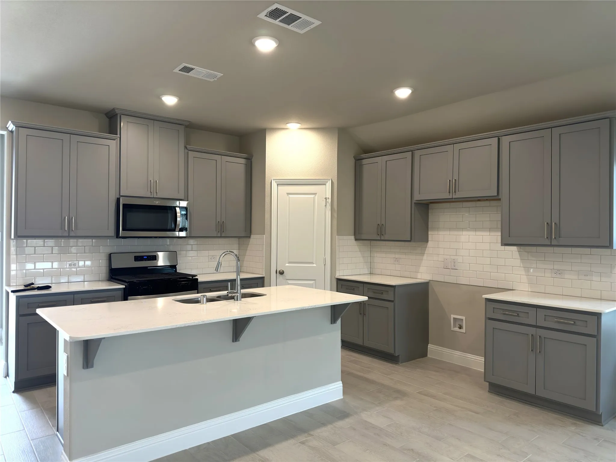 Single Family Residence For Rent in Collin County , 601 Tartane Drive, Anna, Texas 75409, 3 Bedroom, 2 Bathroom, 2 Garage spaces, 1,799 Sqft, built in 2024, mls#21390814, Real Estate Agent in Anna, Homes For Rent in Collin county, Homes For Rent in Anna, Realtor in Anna Texas, Real Estate Brokerage Independent Realty Texas, Luminita Cordes Realtor