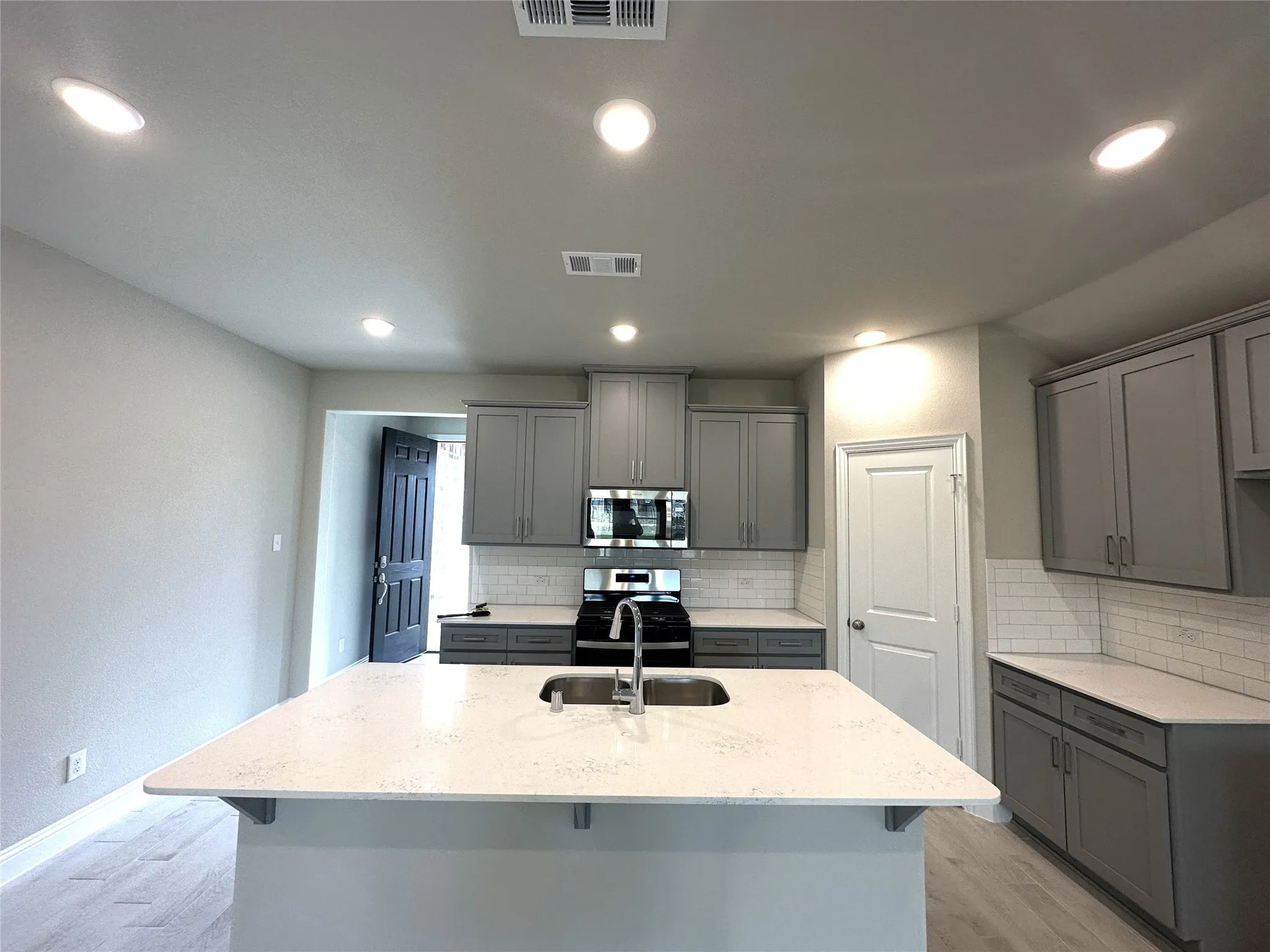 Single Family Residence For Rent in Collin County , 601 Tartane Drive, Anna, Texas 75409, 3 Bedroom, 2 Bathroom, 2 Garage spaces, 1,799 Sqft, built in 2024, mls#21390814, Real Estate Agent in Anna, Homes For Rent in Collin county, Homes For Rent in Anna, Realtor in Anna Texas, Real Estate Brokerage Independent Realty Texas, Luminita Cordes Realtor