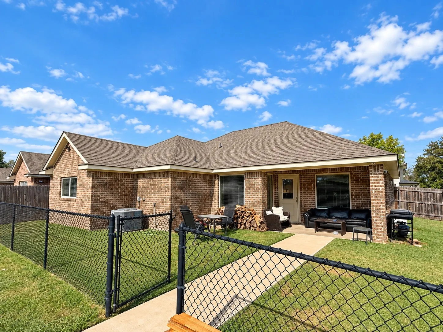 Single Family Residence For Sale in Mc Lennan County , 200 Church Avenue, Waco, Texas 76706, 4 Bedroom, 5 Bathroom, Garage spaces, 1,575 Sqft, built in 2017, mls#21385193, Real Estate Agent in Waco, Homes For Sale in Mc Lennan county, Homes For Sale in Waco, Realtor in Waco Texas, Real Estate Brokerage Independent Realty Texas, Luminita Cordes Realtor