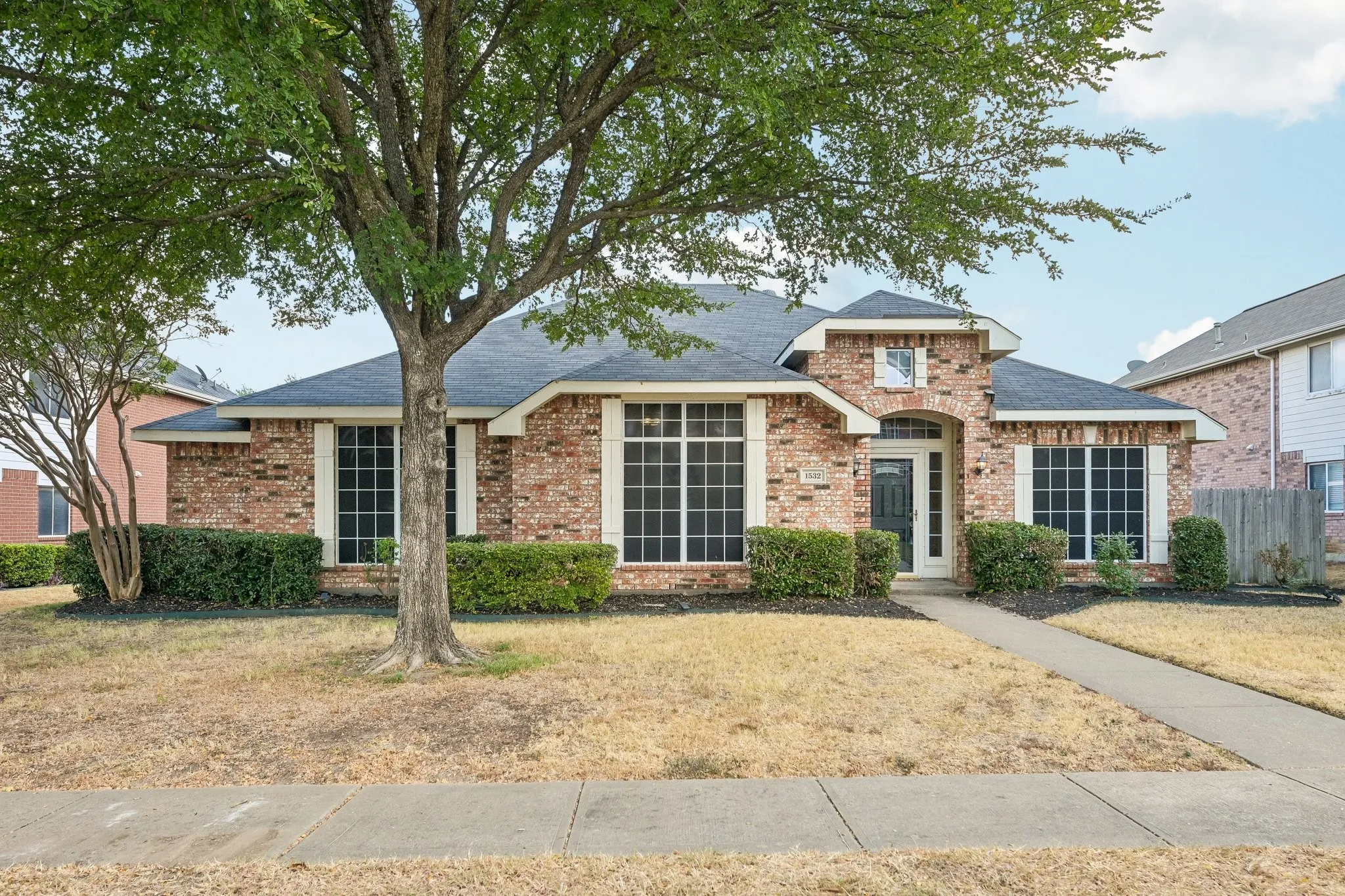 Single Family Residence For Sale