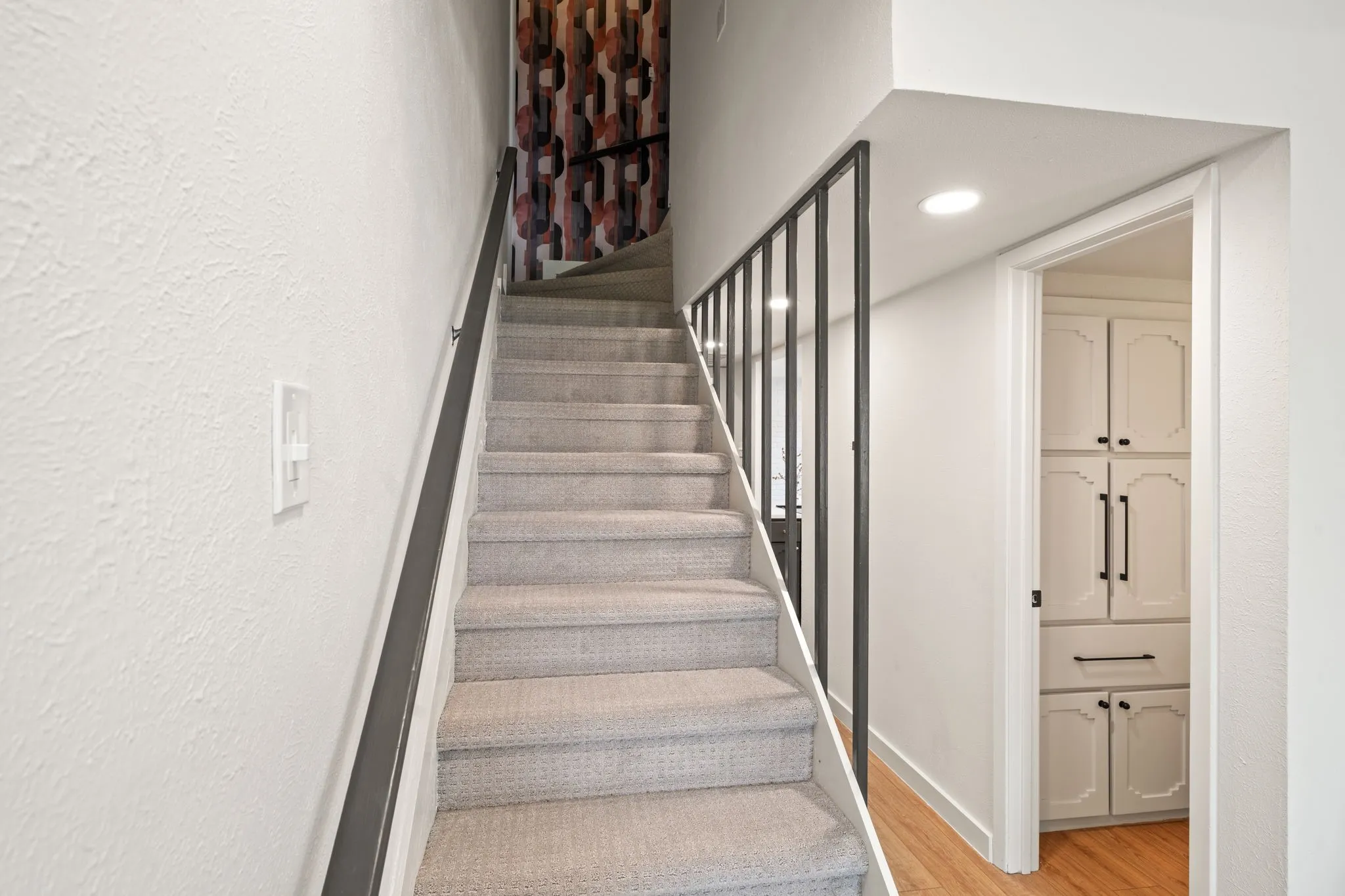 Townhouse For Sale in Dallas County , 2653 Via Catalina, Carrollton, Texas 75006, 2 Bedroom, 2 Bathroom, Garage spaces, 1,120 Sqft, built in 1973, mls#21390707, Real Estate Agent in Carrollton, Homes For Sale in Dallas county, Homes For Sale in Carrollton, Realtor in Carrollton Texas, Real Estate Brokerage Independent Realty Texas, Luminita Cordes Realtor