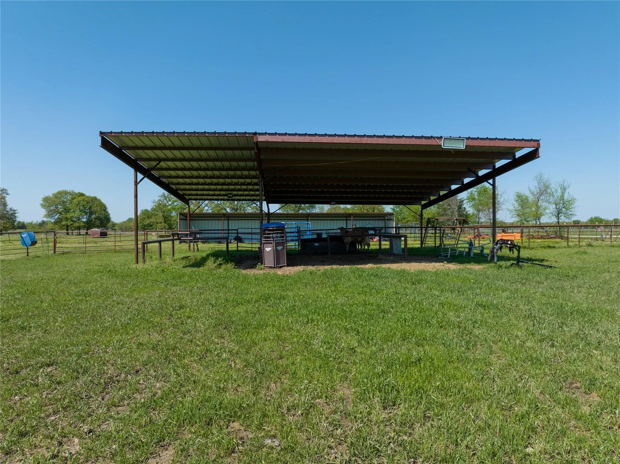 Farm For Sale in Lamar County , 633 CR 44550, Paris, Texas 75462, 3 Bedroom, 2 Bathroom, Garage spaces, 2,025 Sqft, built in 2020, mls#21390812, Real Estate Agent in Paris, Homes For Sale in Lamar county, Homes For Sale in Paris, Realtor in Paris Texas, Real Estate Brokerage Independent Realty Texas, Luminita Cordes Realtor