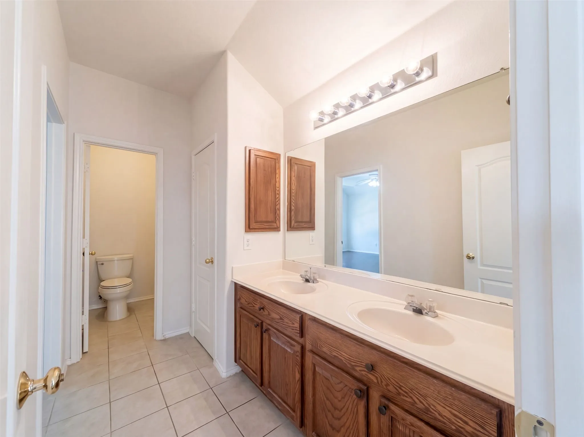 Single Family Residence For Sale in Collin County , 1304 Grapevine Drive, Allen, Texas 75002, 4 Bedroom, 4 Bathroom, 2 Garage spaces, 3,297 Sqft, built in 2003, mls#21390136, Real Estate Agent in Allen, Homes For Sale in Collin county, Homes For Sale in Allen, Realtor in Allen Texas, Real Estate Brokerage Independent Realty Texas, Luminita Cordes Realtor