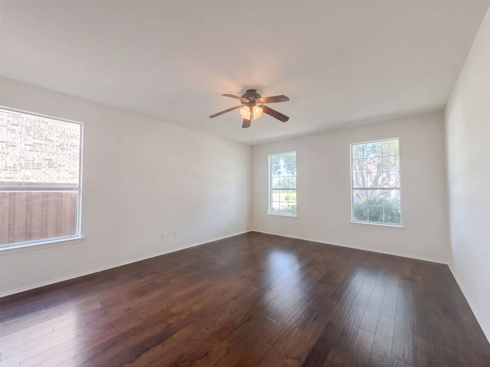 Single Family Residence For Sale in Collin County , 1304 Grapevine Drive, Allen, Texas 75002, 4 Bedroom, 4 Bathroom, 2 Garage spaces, 3,297 Sqft, built in 2003, mls#21390136, Real Estate Agent in Allen, Homes For Sale in Collin county, Homes For Sale in Allen, Realtor in Allen Texas, Real Estate Brokerage Independent Realty Texas, Luminita Cordes Realtor
