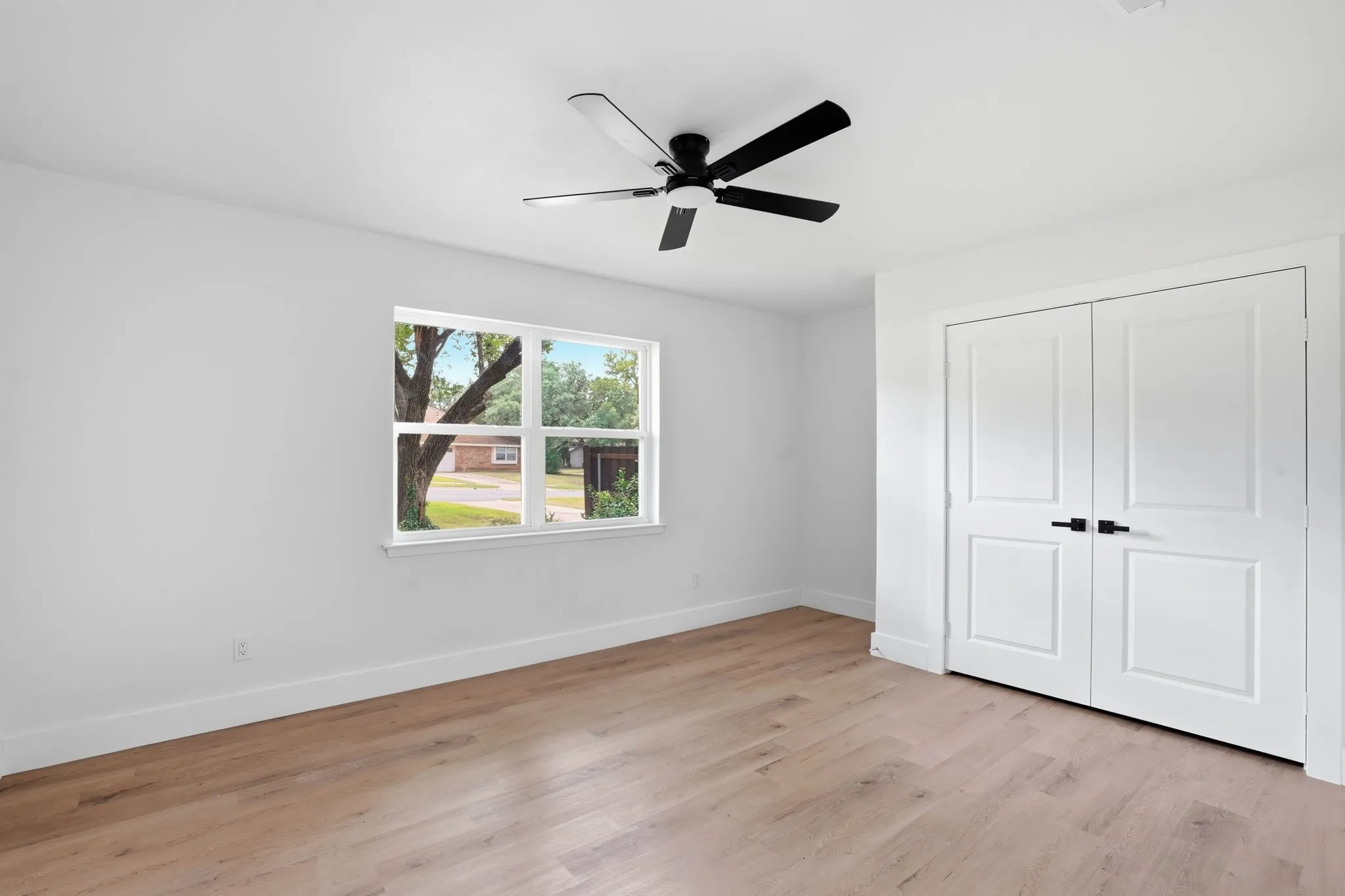 Single Family Residence For Sale in Tarrant County , 6505 Riviera Drive, North Richland Hills, Texas 76180, 4 Bedroom, 2 Bathroom, 2 Garage spaces, 1,956 Sqft, built in 1977, mls#21390701, Real Estate Agent in North Richland Hills, Homes For Sale in Tarrant county, Homes For Sale in North Richland Hills, Realtor in North Richland Hills Texas, Real Estate Brokerage Independent Realty Texas, Luminita Cordes Realtor