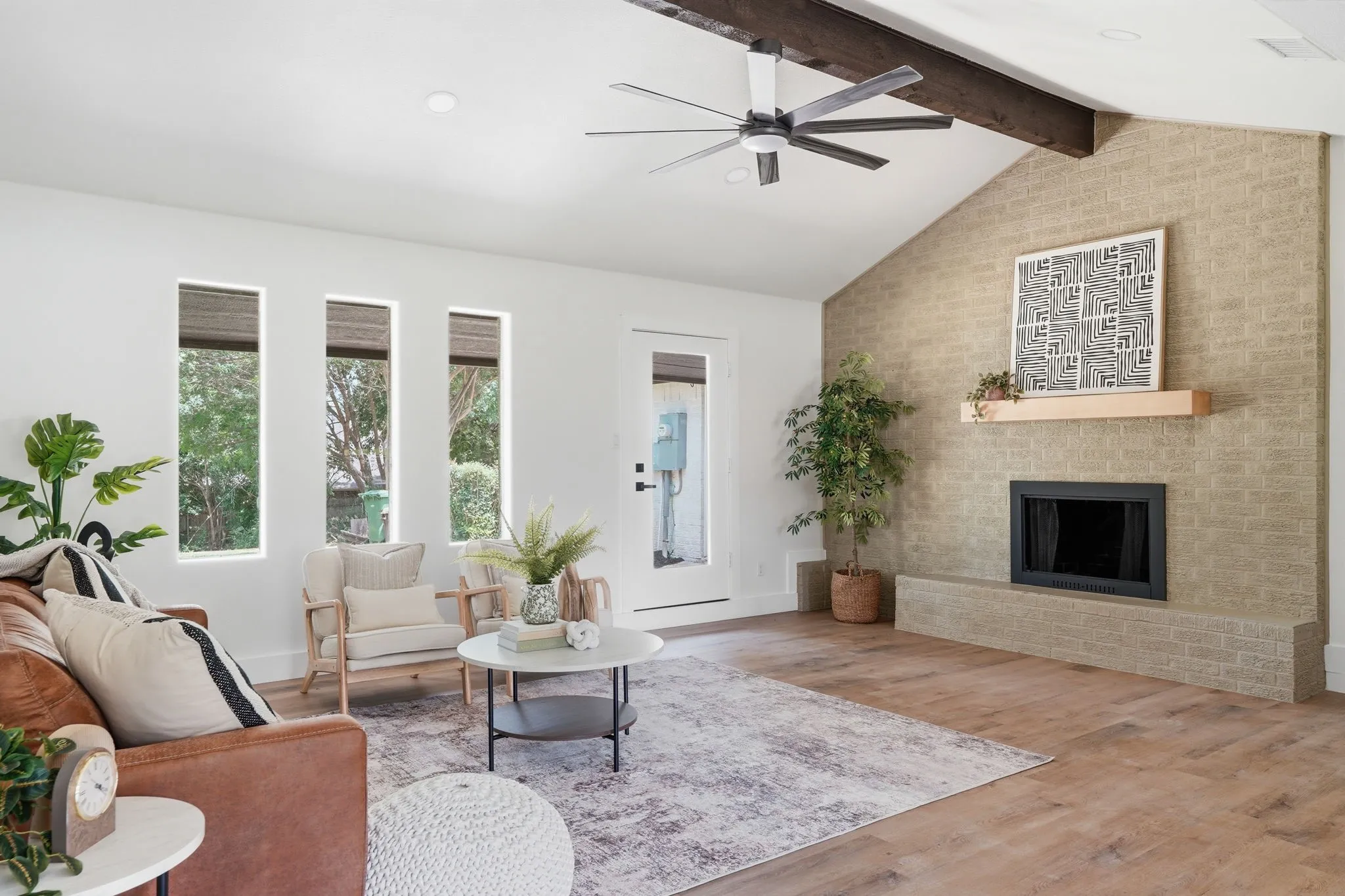 Single Family Residence For Sale in Tarrant County , 6505 Riviera Drive, North Richland Hills, Texas 76180, 4 Bedroom, 2 Bathroom, 2 Garage spaces, 1,956 Sqft, built in 1977, mls#21390701, Real Estate Agent in North Richland Hills, Homes For Sale in Tarrant county, Homes For Sale in North Richland Hills, Realtor in North Richland Hills Texas, Real Estate Brokerage Independent Realty Texas, Luminita Cordes Realtor