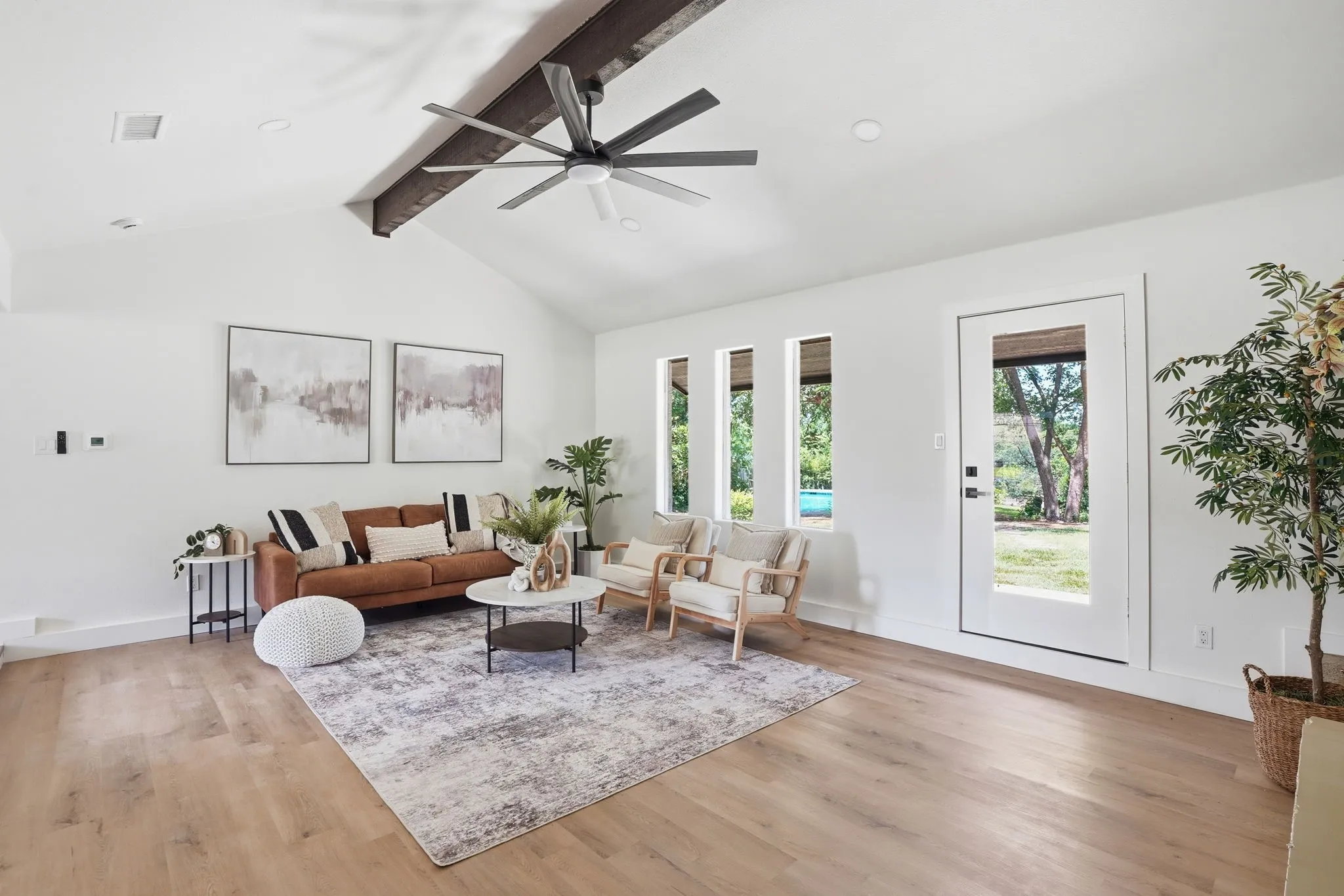 Single Family Residence For Sale in Tarrant County , 6505 Riviera Drive, North Richland Hills, Texas 76180, 4 Bedroom, 2 Bathroom, 2 Garage spaces, 1,956 Sqft, built in 1977, mls#21390701, Real Estate Agent in North Richland Hills, Homes For Sale in Tarrant county, Homes For Sale in North Richland Hills, Realtor in North Richland Hills Texas, Real Estate Brokerage Independent Realty Texas, Luminita Cordes Realtor