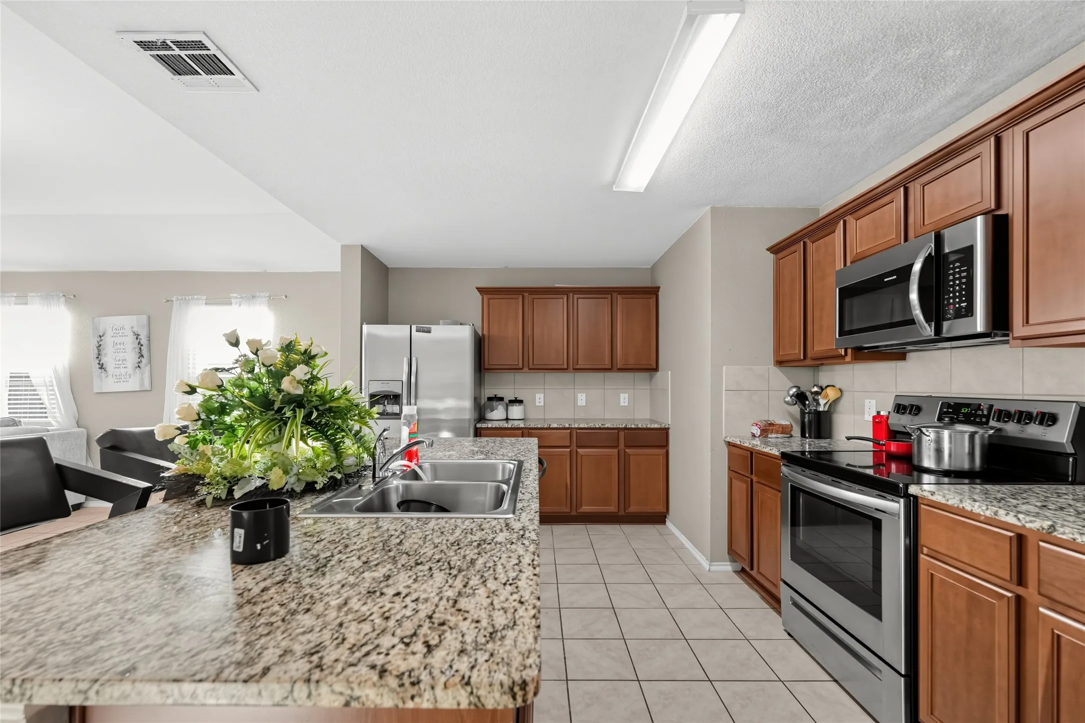 Single Family Residence For Sale in Kaufman County , 2316 Pontotoc Drive, Forney, Texas 75126, 4 Bedroom, 2 Bathroom, 1 Garage spaces, 1,905 Sqft, built in 2018, mls#21390674, Real Estate Agent in Forney, Homes For Sale in Kaufman county, Homes For Sale in Forney, Realtor in Forney Texas, Real Estate Brokerage Independent Realty Texas, Luminita Cordes Realtor