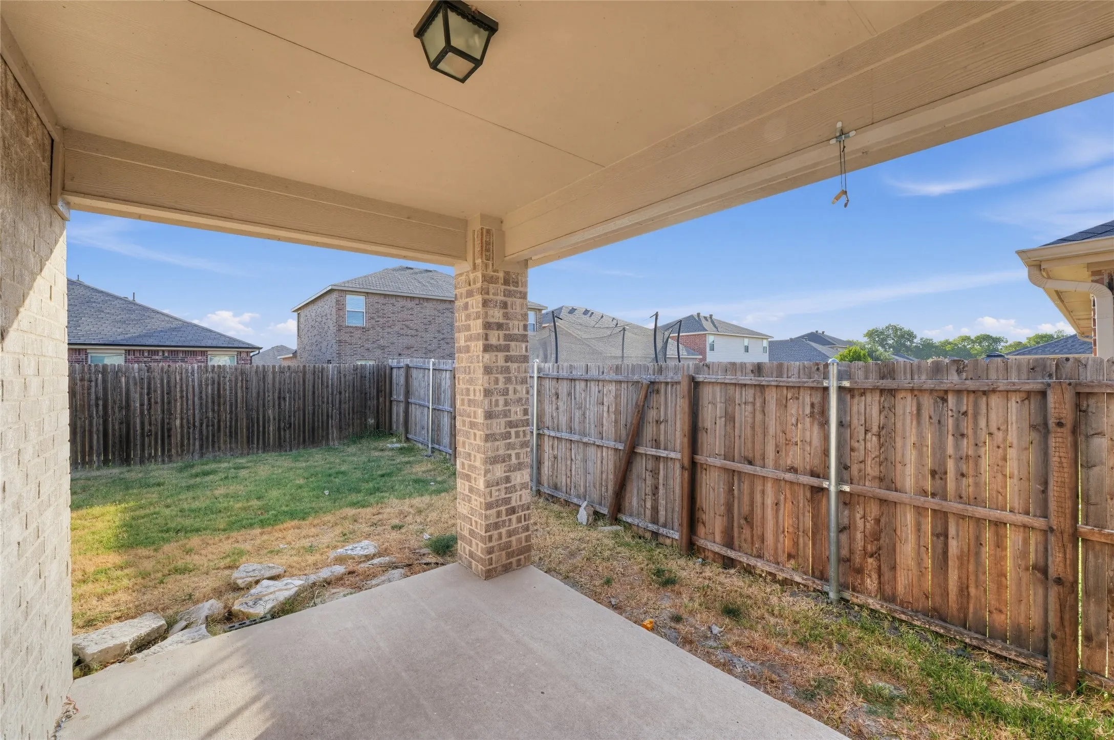 Single Family Residence For Sale in Kaufman County , 2316 Pontotoc Drive, Forney, Texas 75126, 4 Bedroom, 2 Bathroom, 1 Garage spaces, 1,905 Sqft, built in 2018, mls#21390674, Real Estate Agent in Forney, Homes For Sale in Kaufman county, Homes For Sale in Forney, Realtor in Forney Texas, Real Estate Brokerage Independent Realty Texas, Luminita Cordes Realtor