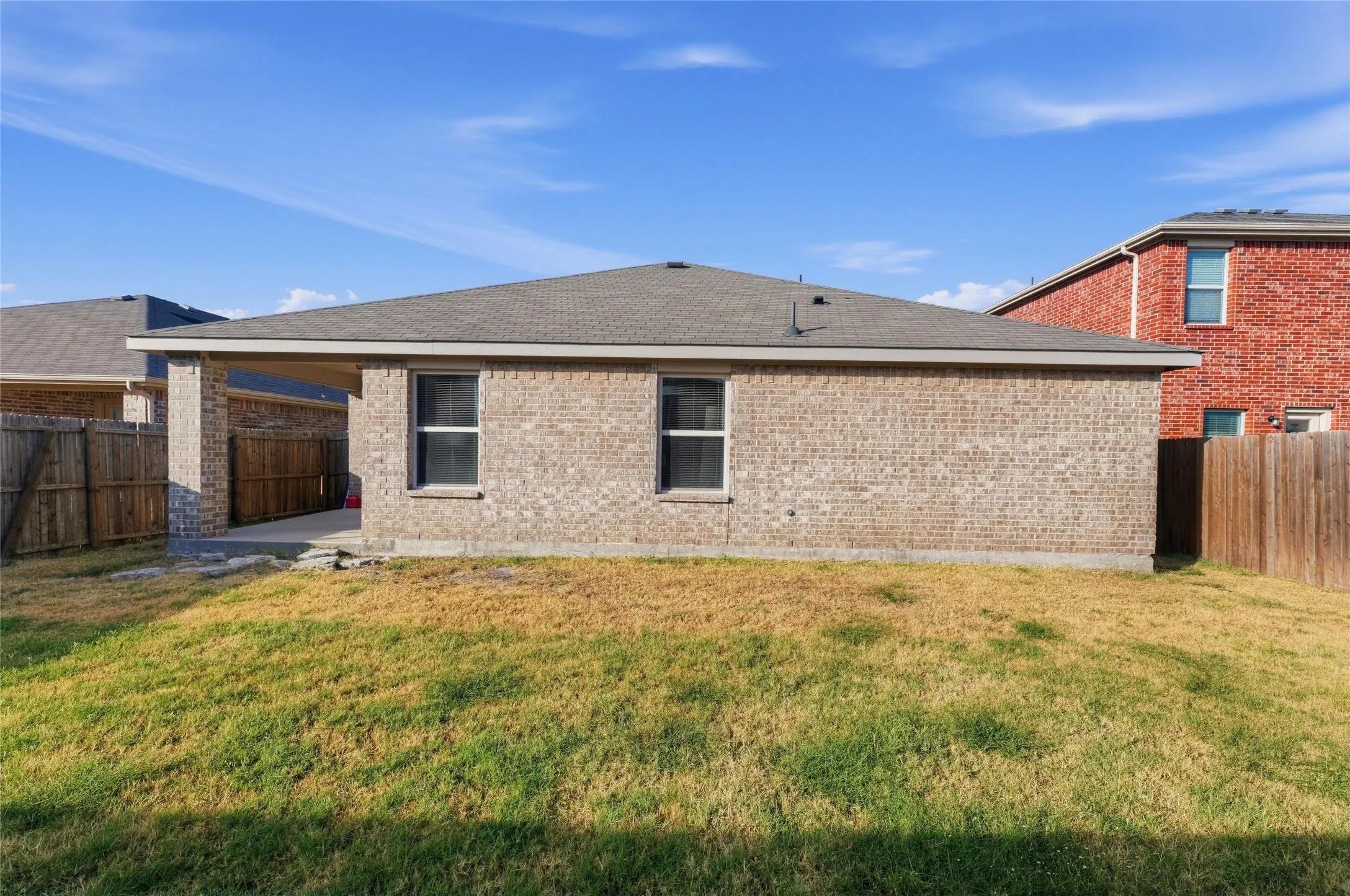 Single Family Residence For Sale in Kaufman County , 2316 Pontotoc Drive, Forney, Texas 75126, 4 Bedroom, 2 Bathroom, 1 Garage spaces, 1,905 Sqft, built in 2018, mls#21390674, Real Estate Agent in Forney, Homes For Sale in Kaufman county, Homes For Sale in Forney, Realtor in Forney Texas, Real Estate Brokerage Independent Realty Texas, Luminita Cordes Realtor