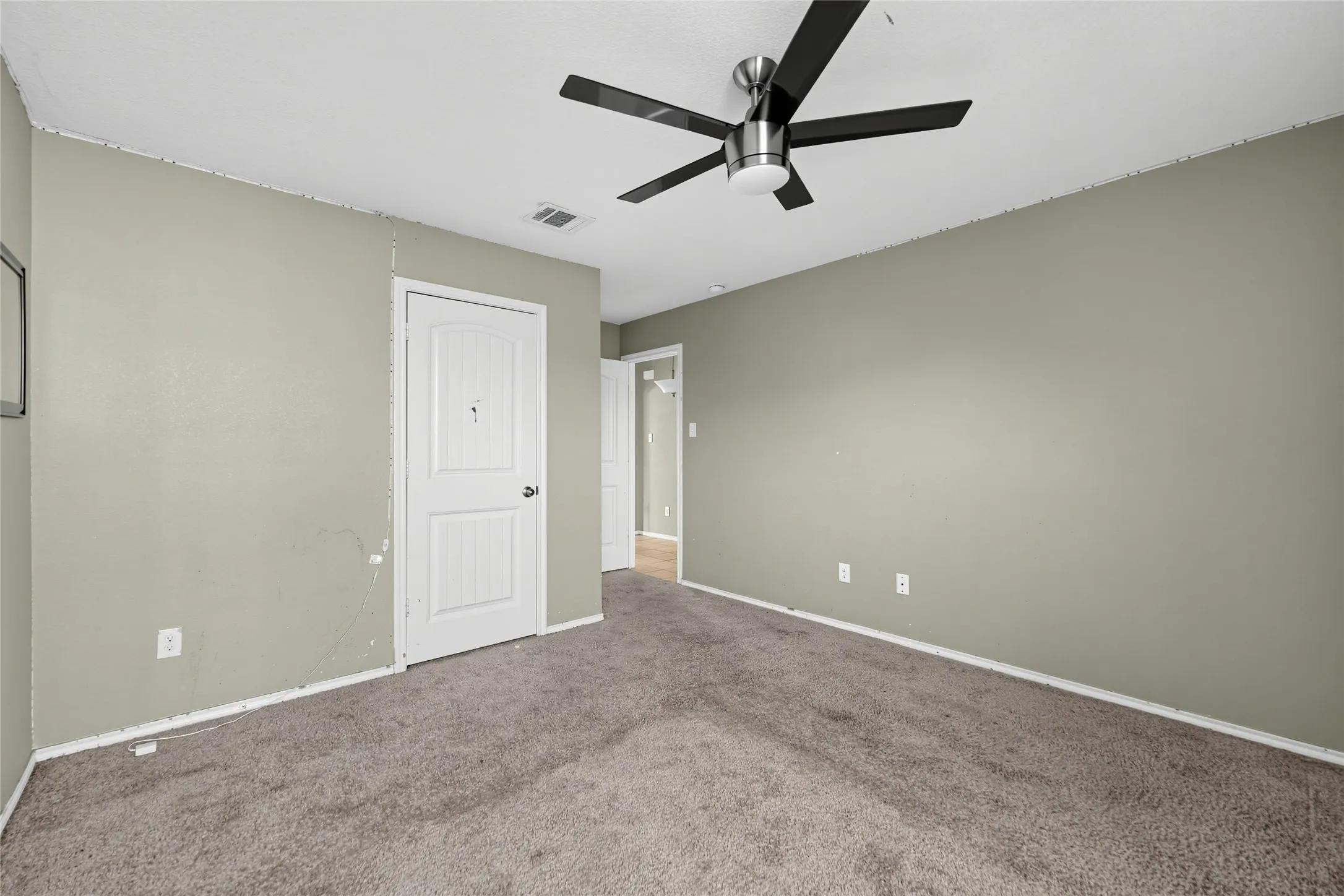 Single Family Residence For Sale in Kaufman County , 2316 Pontotoc Drive, Forney, Texas 75126, 4 Bedroom, 2 Bathroom, 1 Garage spaces, 1,905 Sqft, built in 2018, mls#21390674, Real Estate Agent in Forney, Homes For Sale in Kaufman county, Homes For Sale in Forney, Realtor in Forney Texas, Real Estate Brokerage Independent Realty Texas, Luminita Cordes Realtor