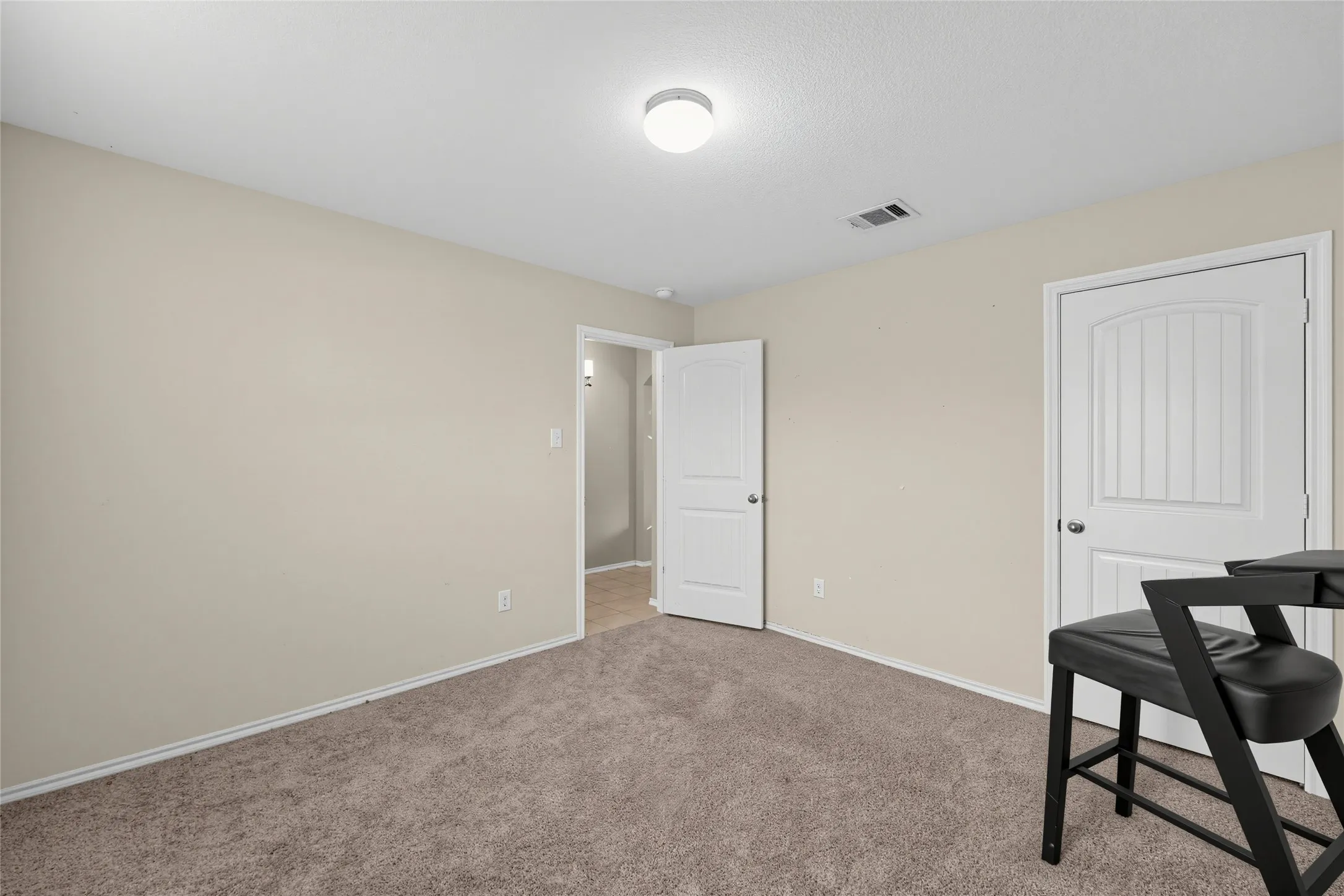 Single Family Residence For Sale in Kaufman County , 2316 Pontotoc Drive, Forney, Texas 75126, 4 Bedroom, 2 Bathroom, 1 Garage spaces, 1,905 Sqft, built in 2018, mls#21390674, Real Estate Agent in Forney, Homes For Sale in Kaufman county, Homes For Sale in Forney, Realtor in Forney Texas, Real Estate Brokerage Independent Realty Texas, Luminita Cordes Realtor