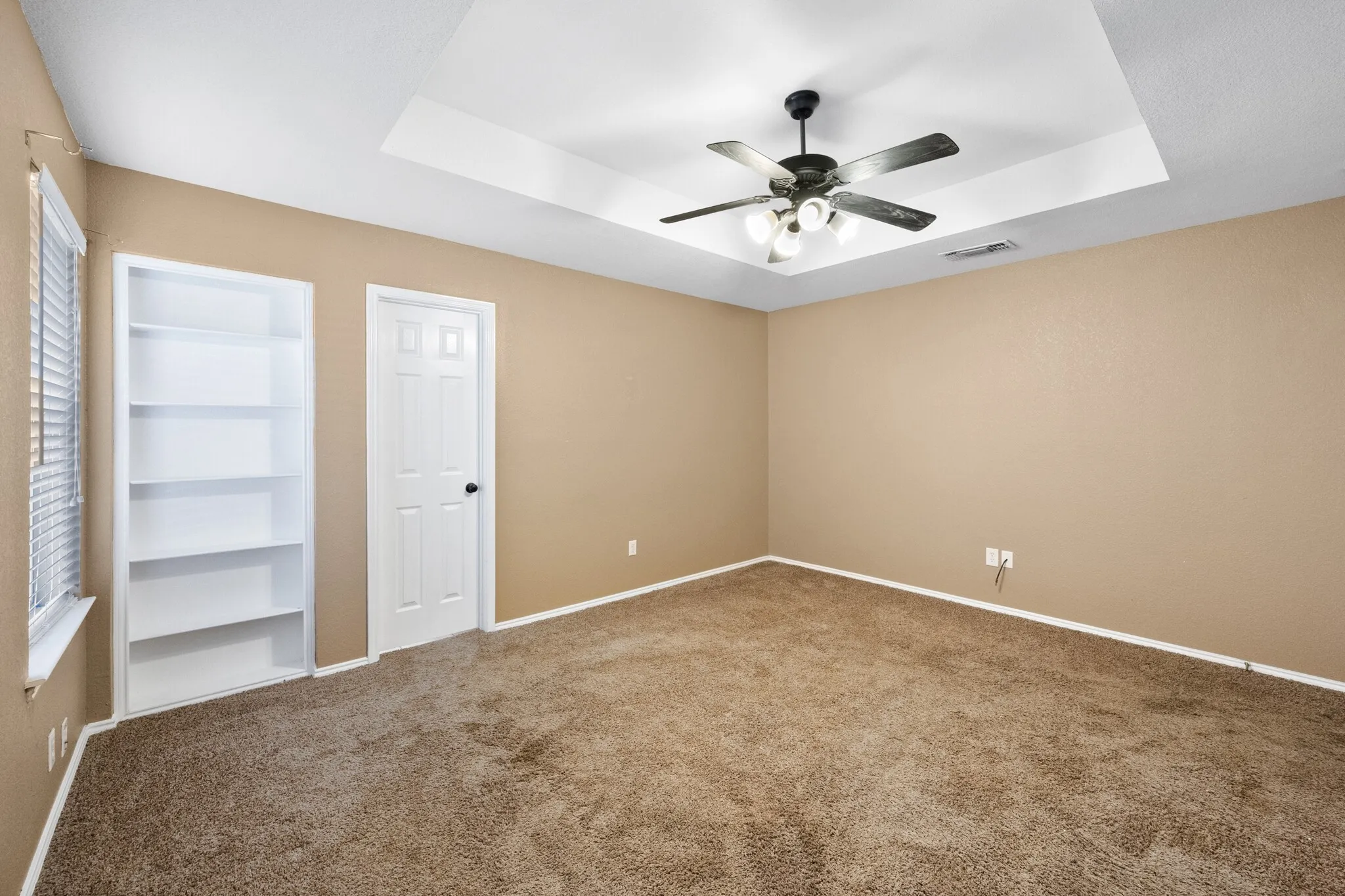 Single Family Residence For Rent in Johnson County , 309 Shane Lane, Burleson, Texas 76028, 3 Bedroom, 2 Bathroom, 2 Garage spaces, 1,826 Sqft, built in 1999, mls#21390824, Real Estate Agent in Burleson, Homes For Rent in Johnson county, Homes For Rent in Burleson, Realtor in Burleson Texas, Real Estate Brokerage Independent Realty Texas, Luminita Cordes Realtor